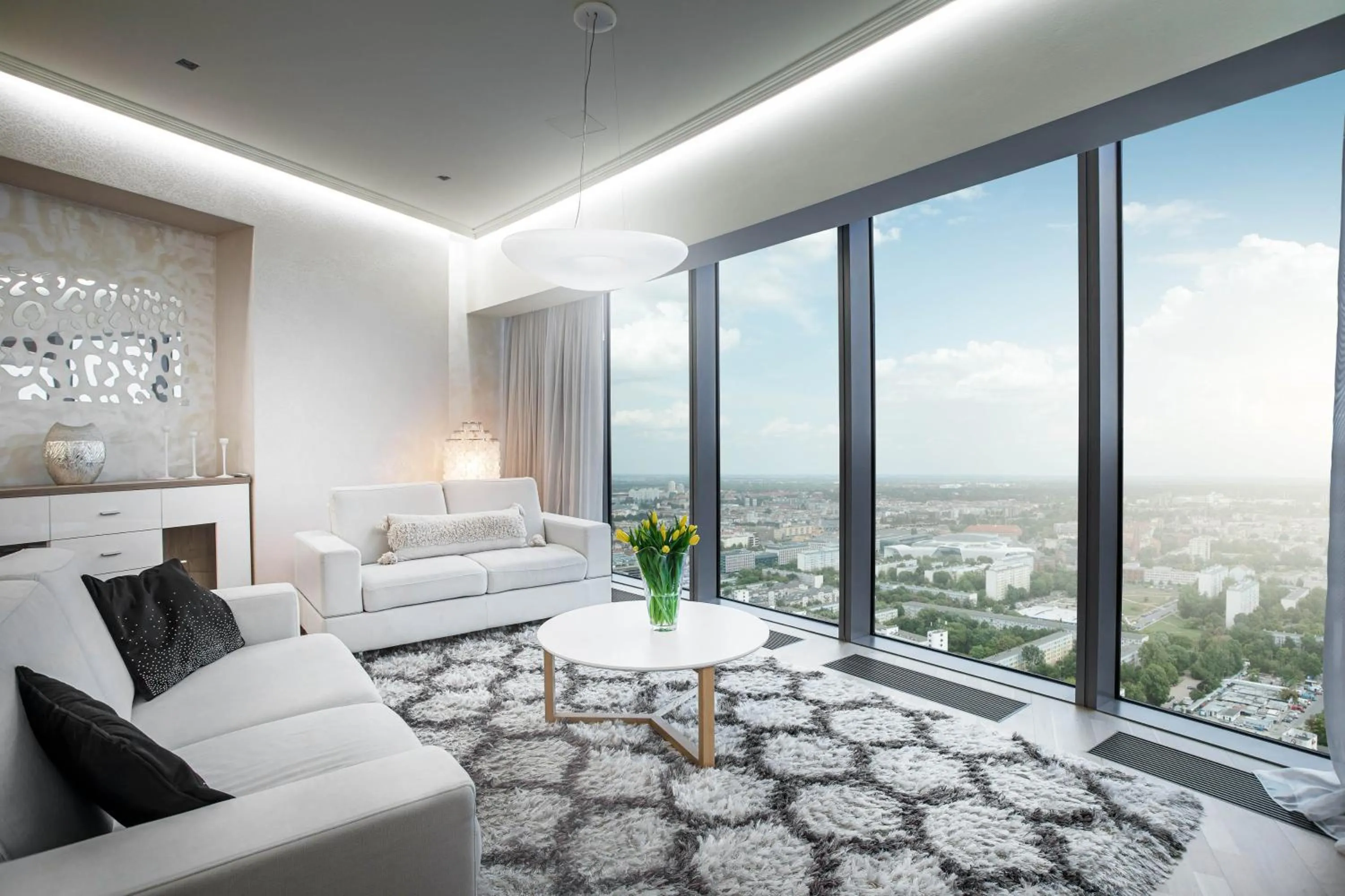 Deluxe Apartment in 30th+ Floor Apartments in Sky Tower