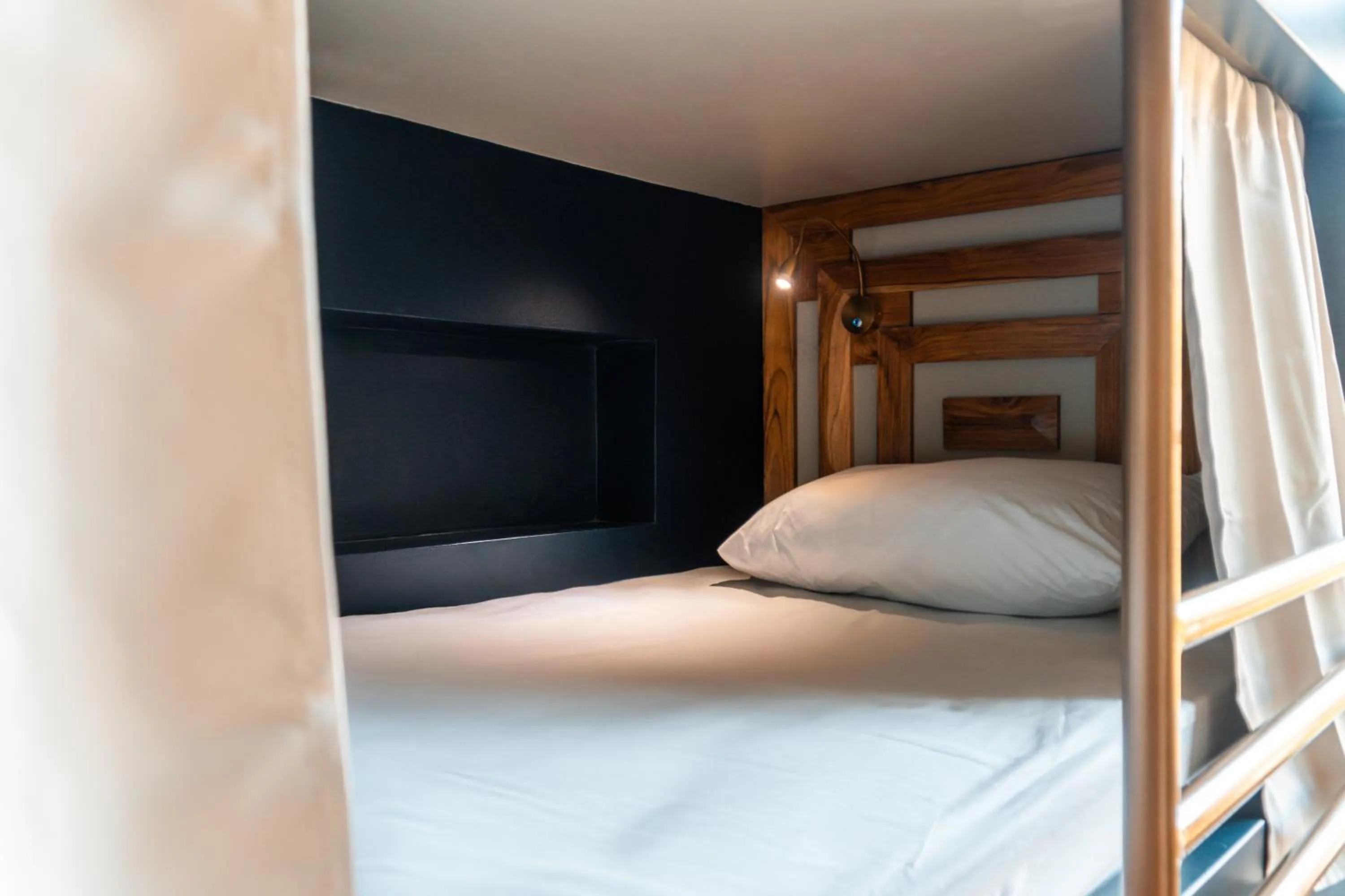 Bed in 6-Bed Dorm in Bambuda Castle