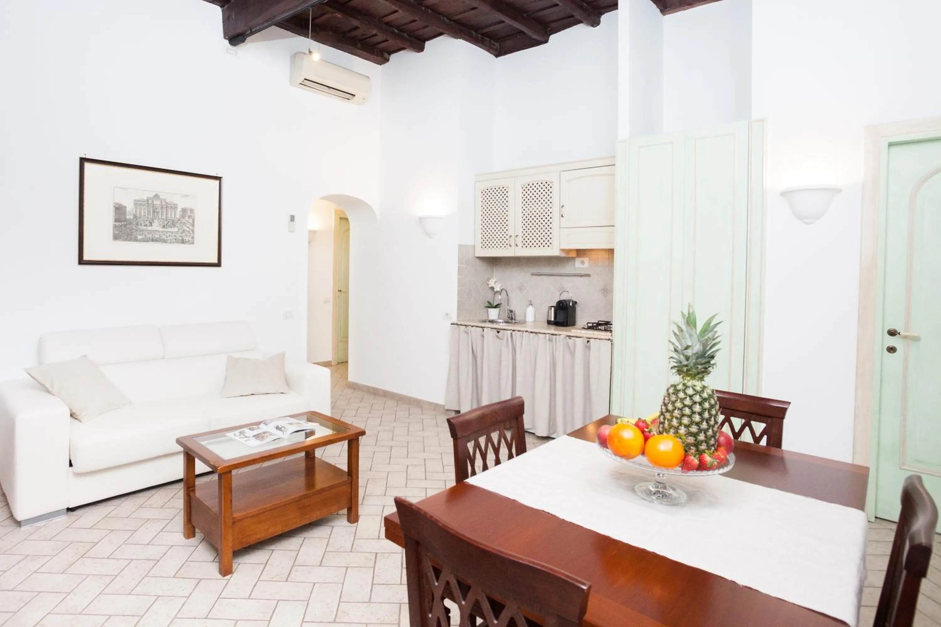 Living room in Tritone 91 Apartments