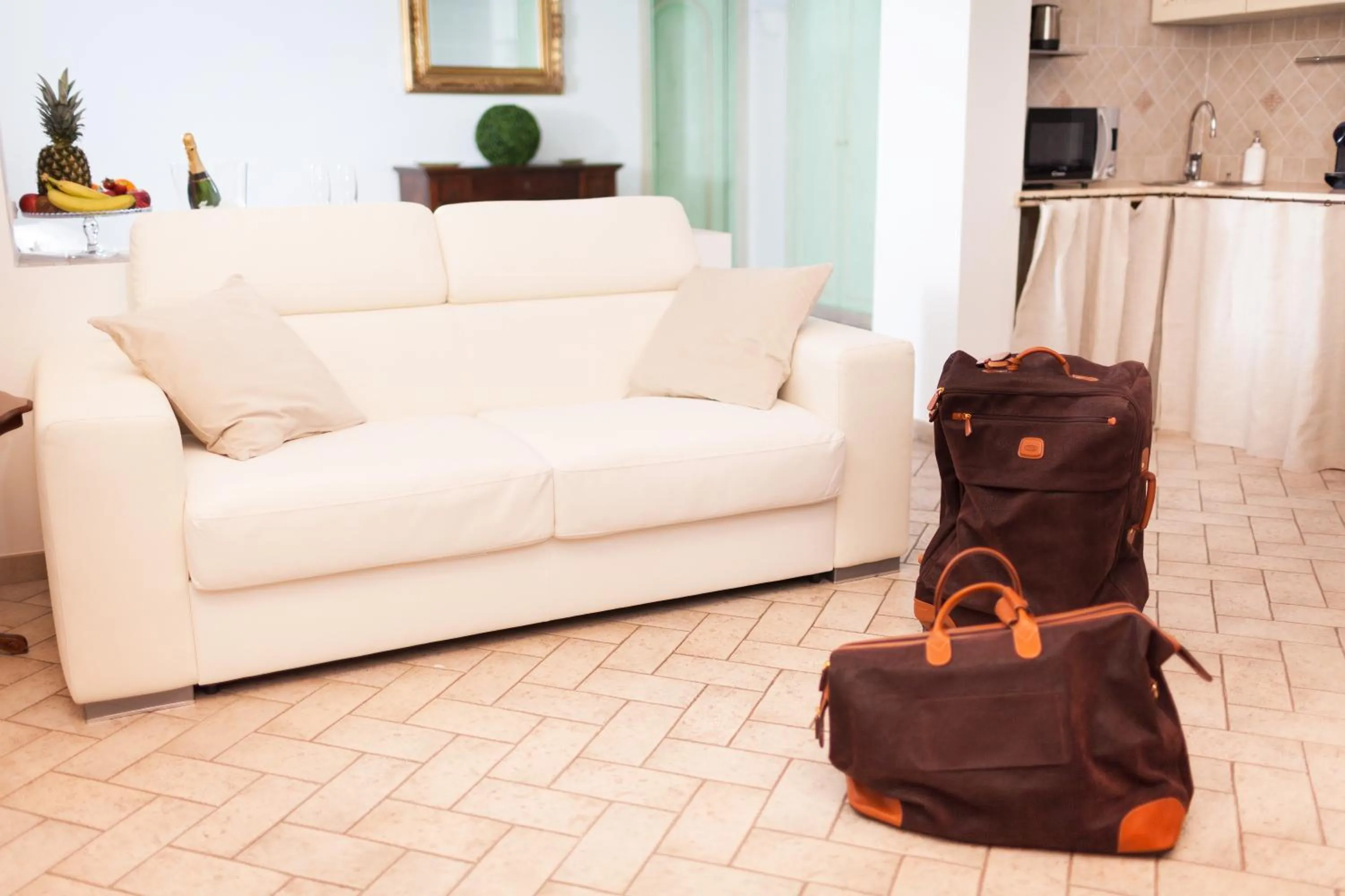 Decorative detail in Tritone 91 Apartments