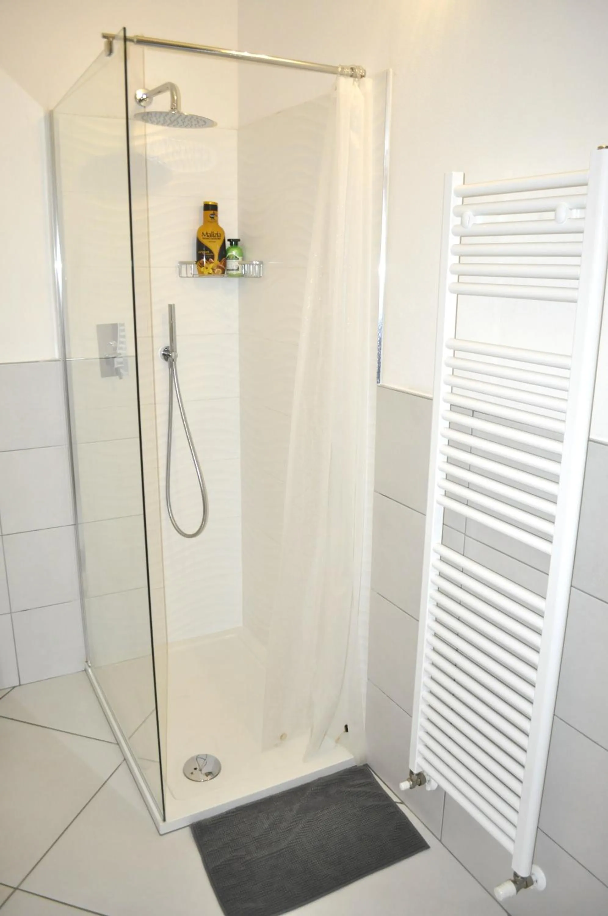 Bathroom in Gan Eden B&B