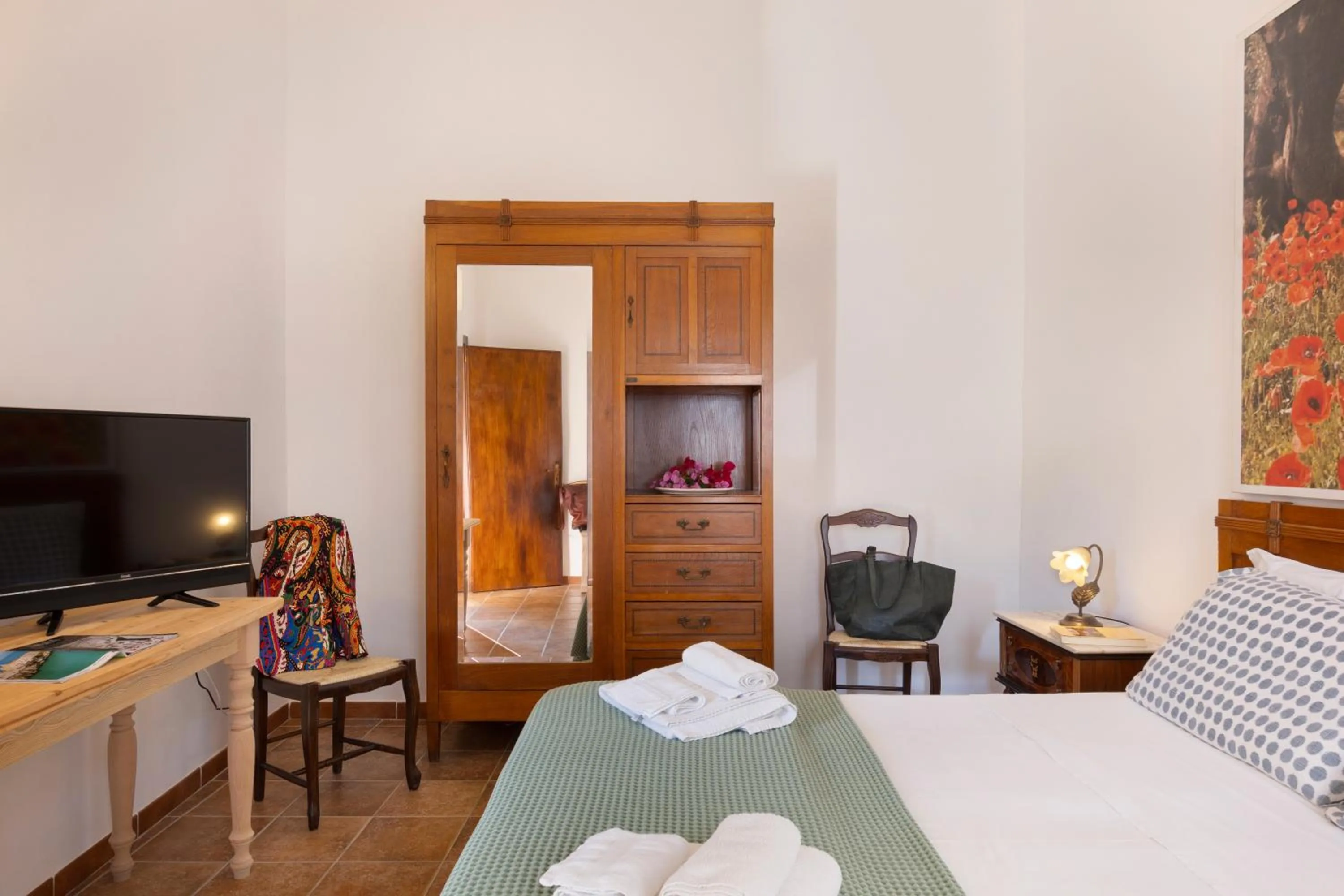 Photo of the whole room, Bed in Masseria Zanzara