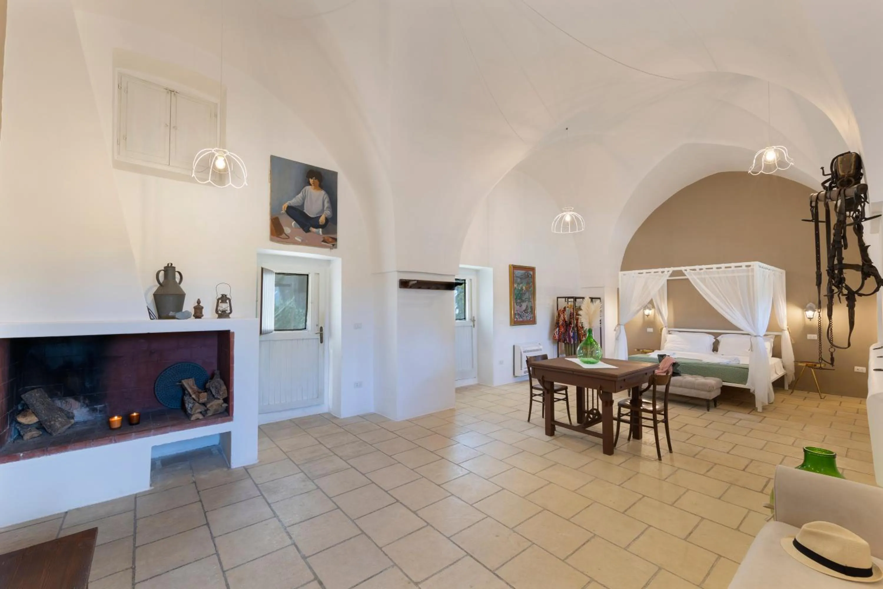 Photo of the whole room in Masseria Zanzara