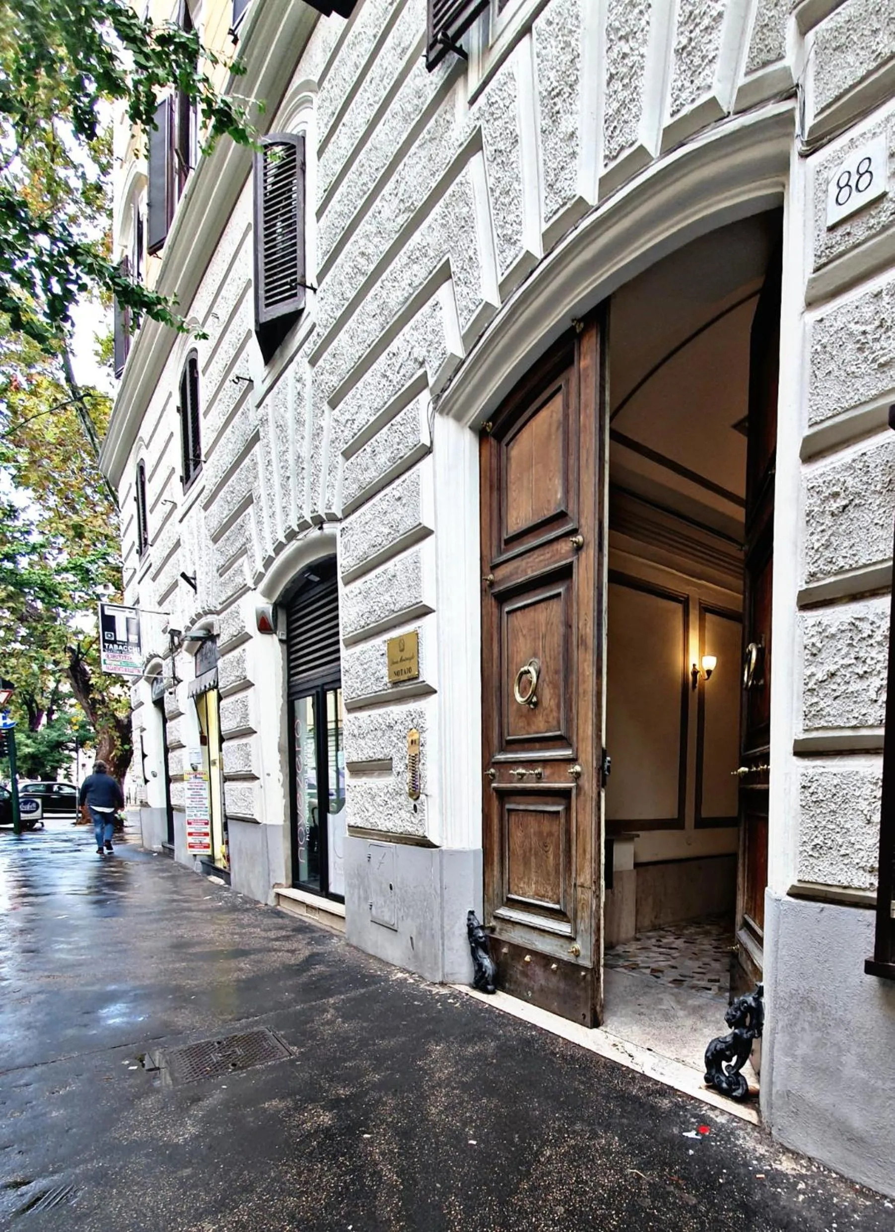 Street view in Fabio Massimo Guest House