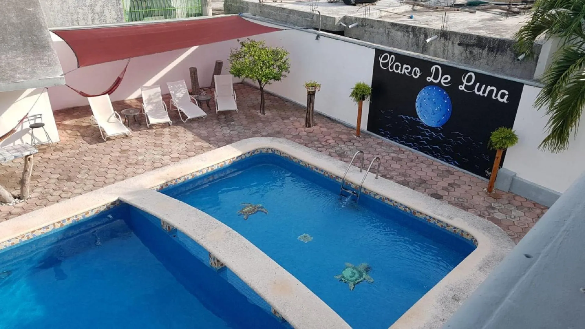 Swimming pool in Claro de Luna