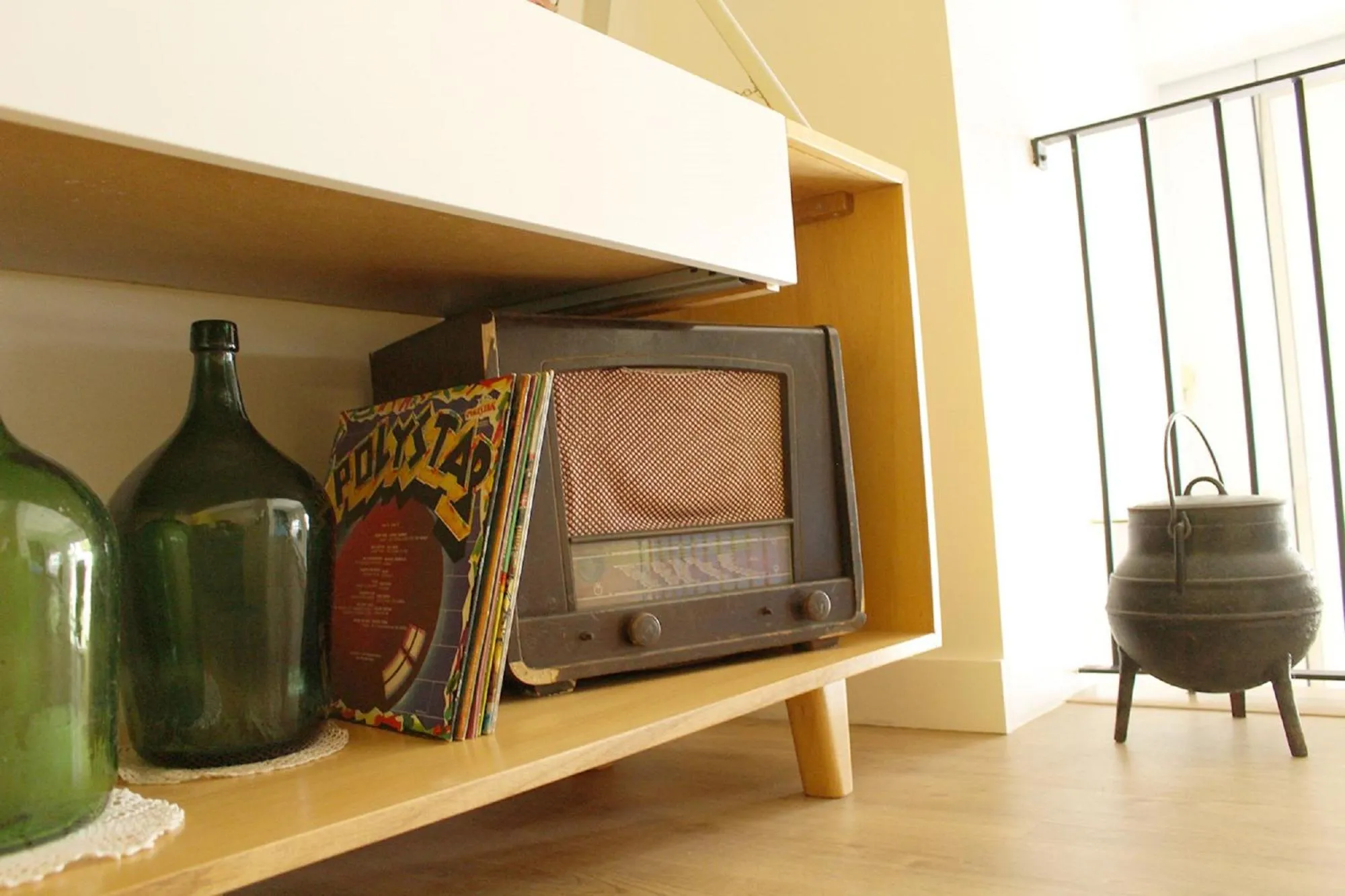 Communal lounge/ TV room in HI!GO