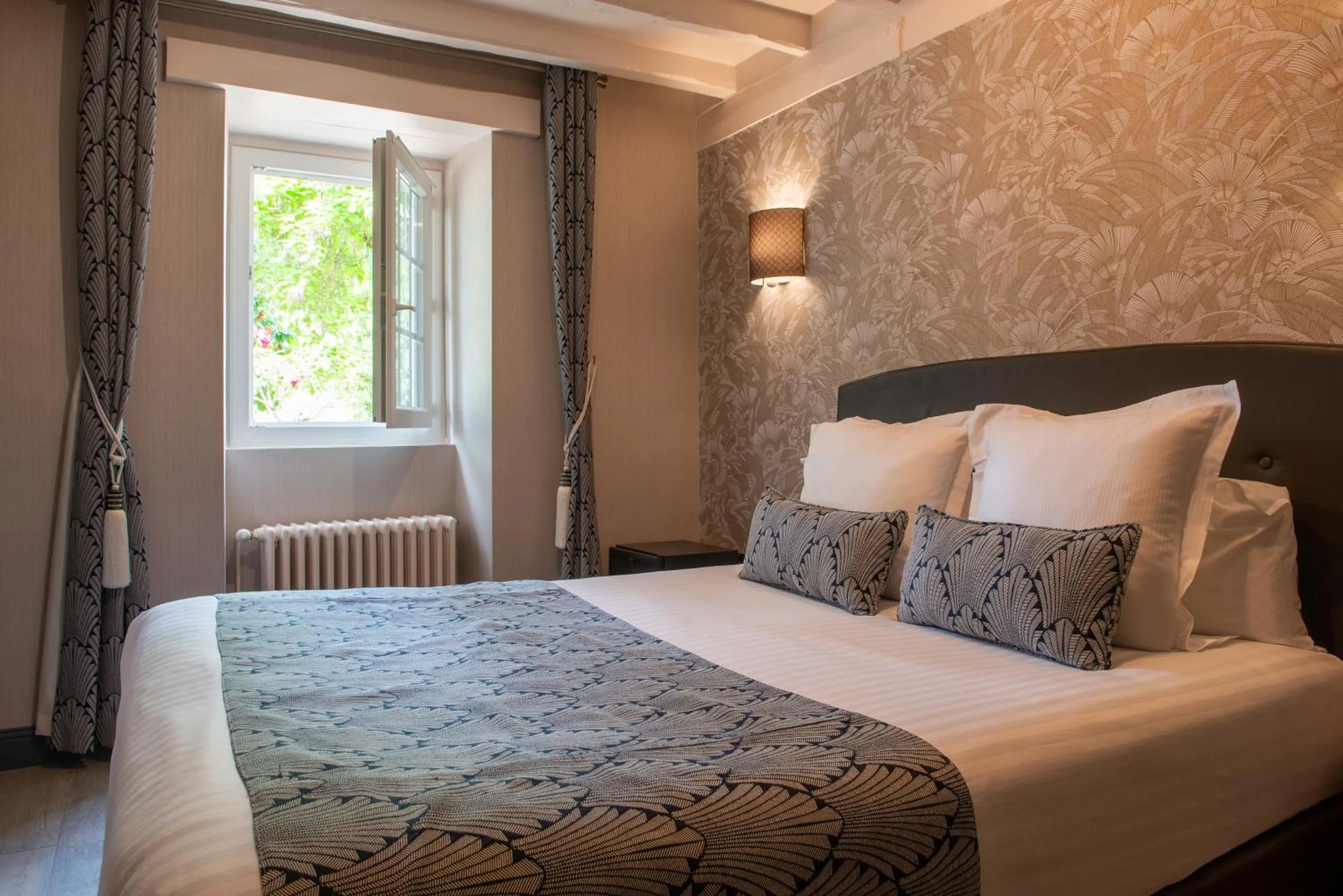 Bedroom, Bed in Le Relais Des Landes - Demeures et Chateaux