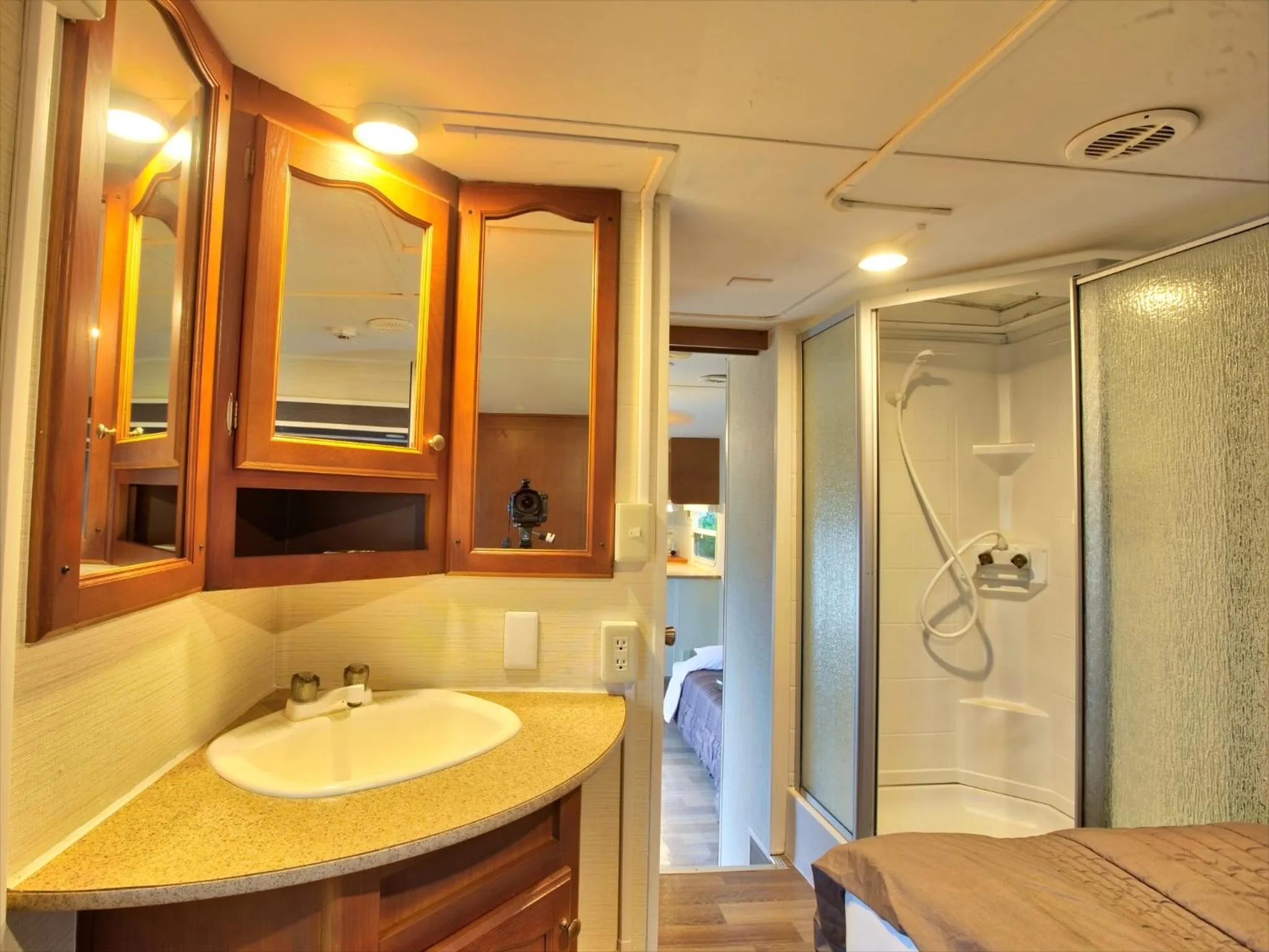 Bathroom in Wood Pecker Nakijin