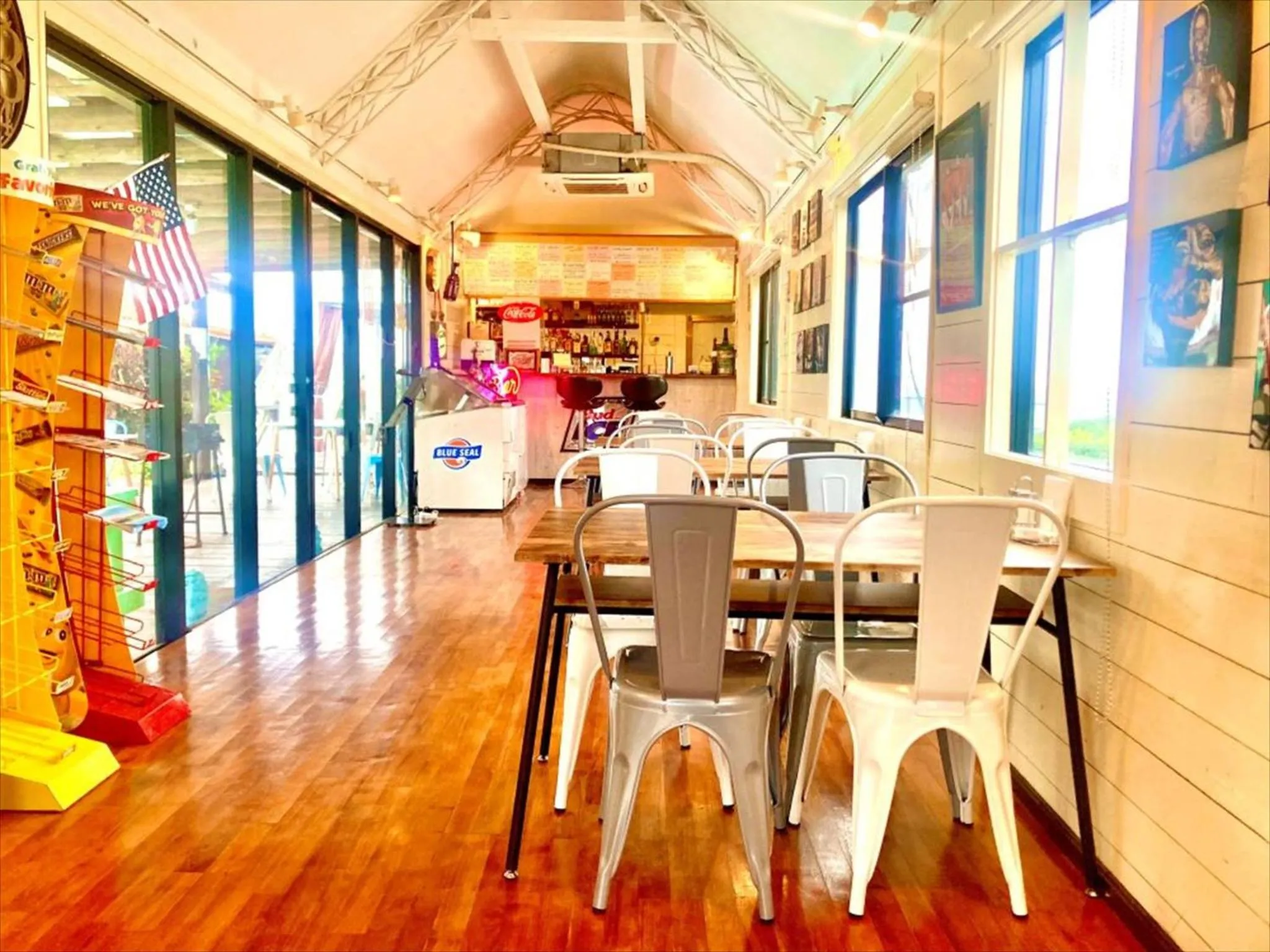 Restaurant/places to eat in Wood Pecker Nakijin