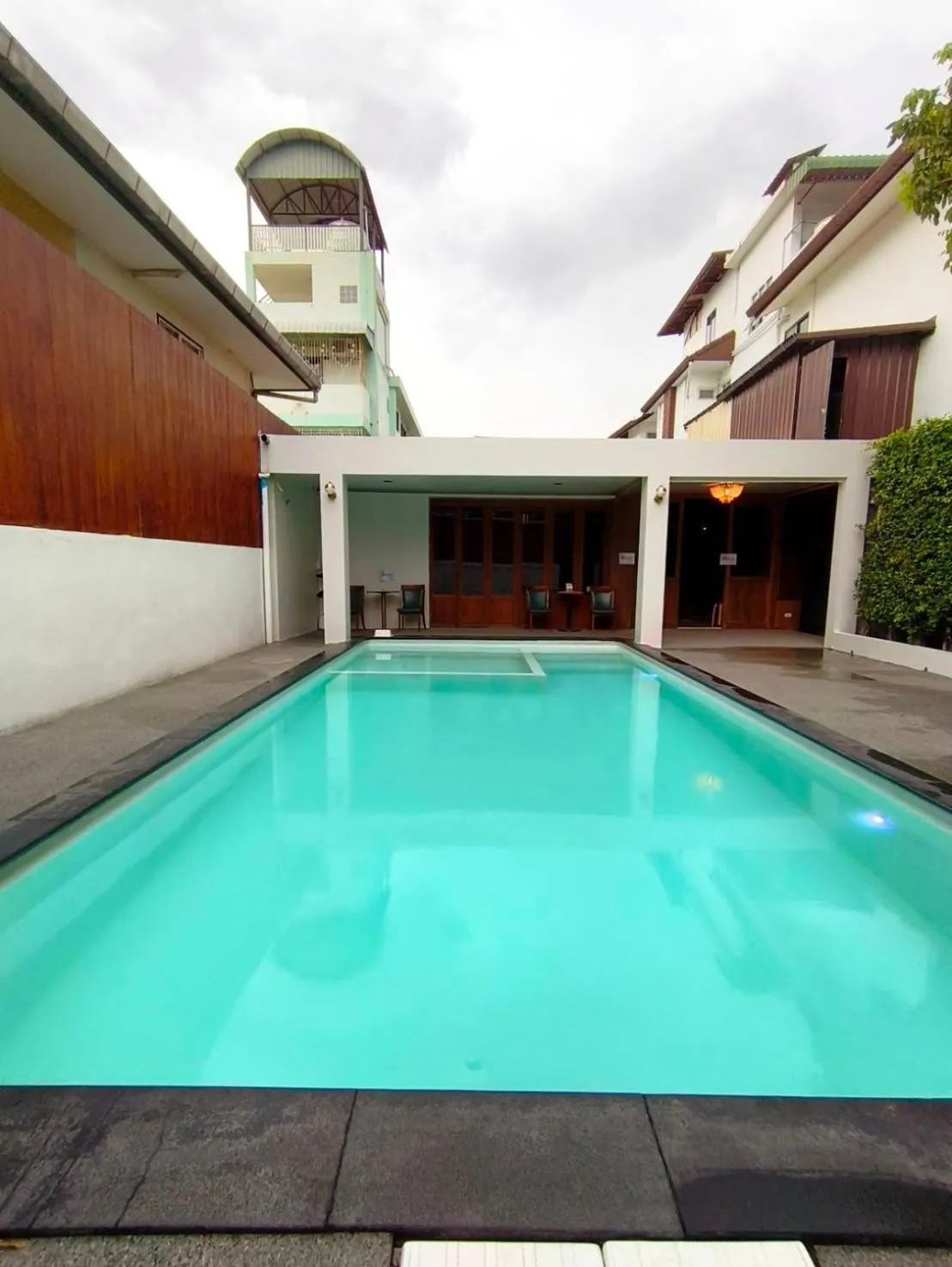 Swimming pool in The Wing Lanna Hotel