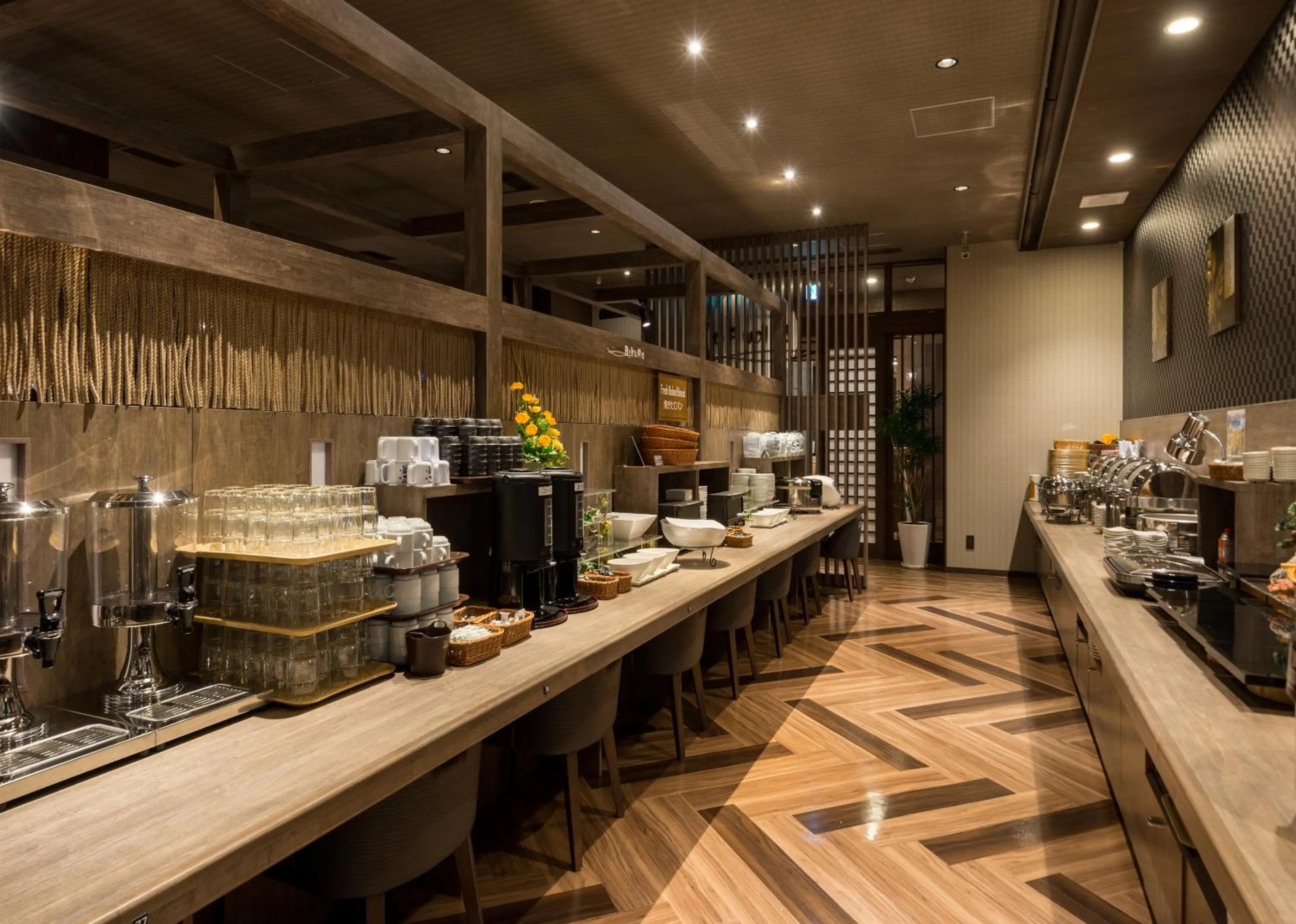 Restaurant/places to eat in Hotel Route Inn Grand Kitami Ekimae