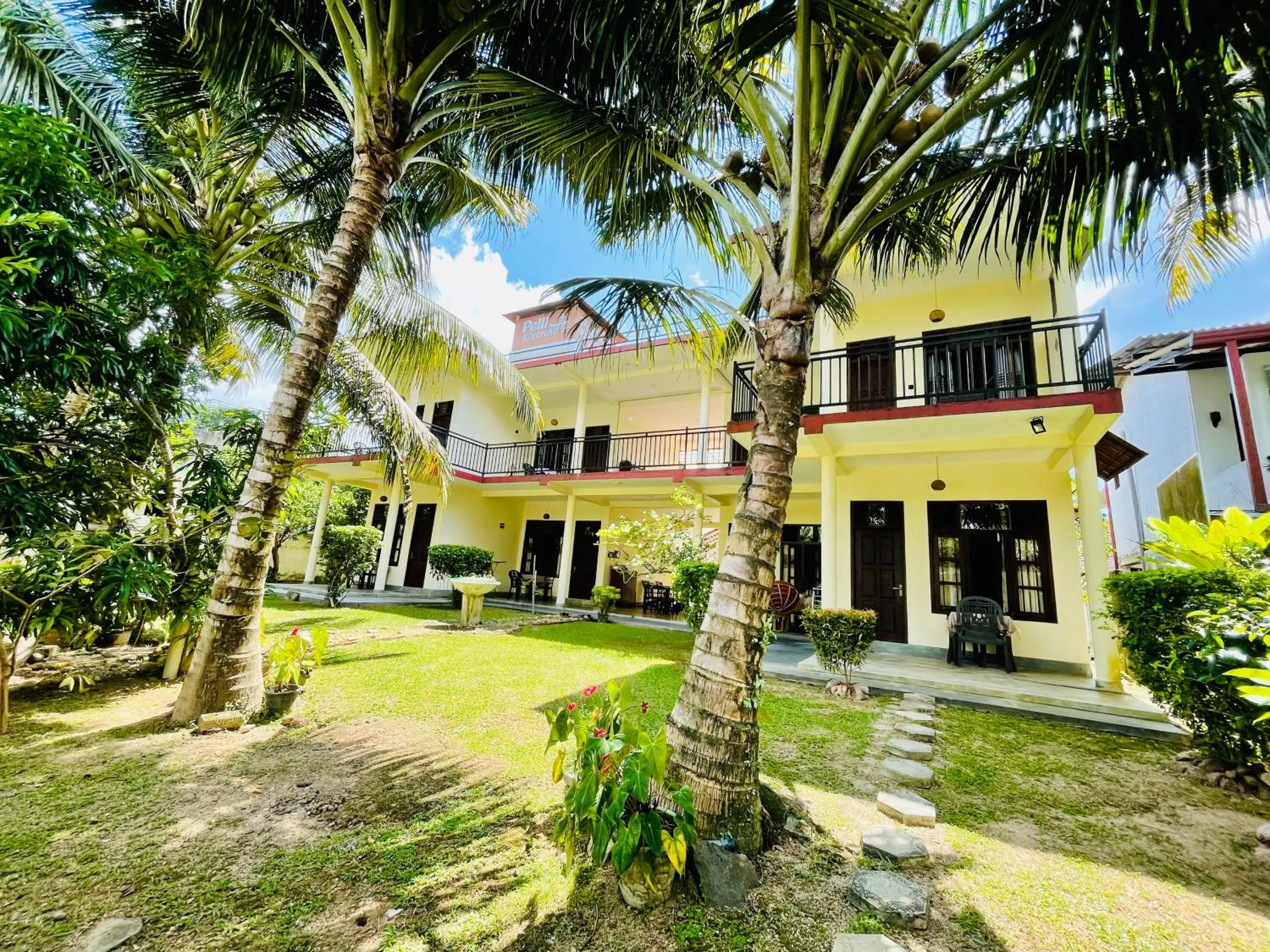 Property building in Pelli Riverine