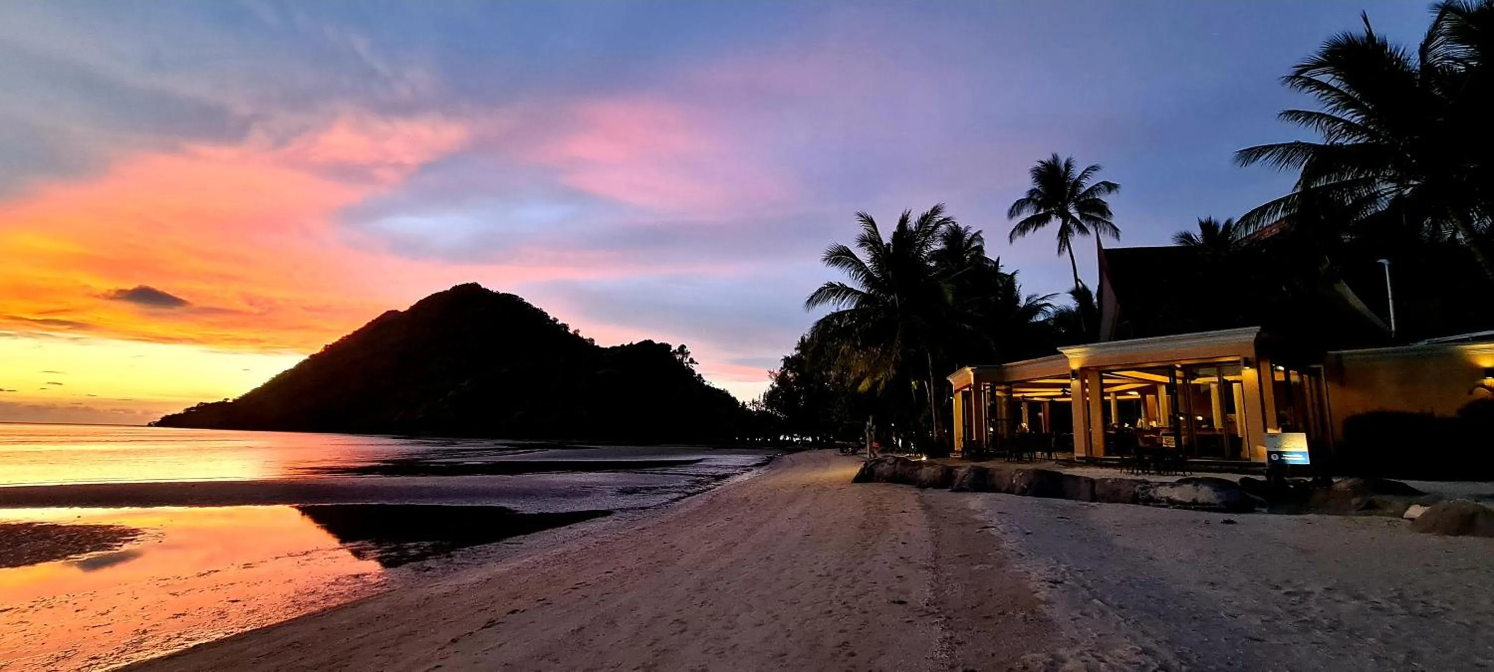 Sunset in Peninsula Beach Resort