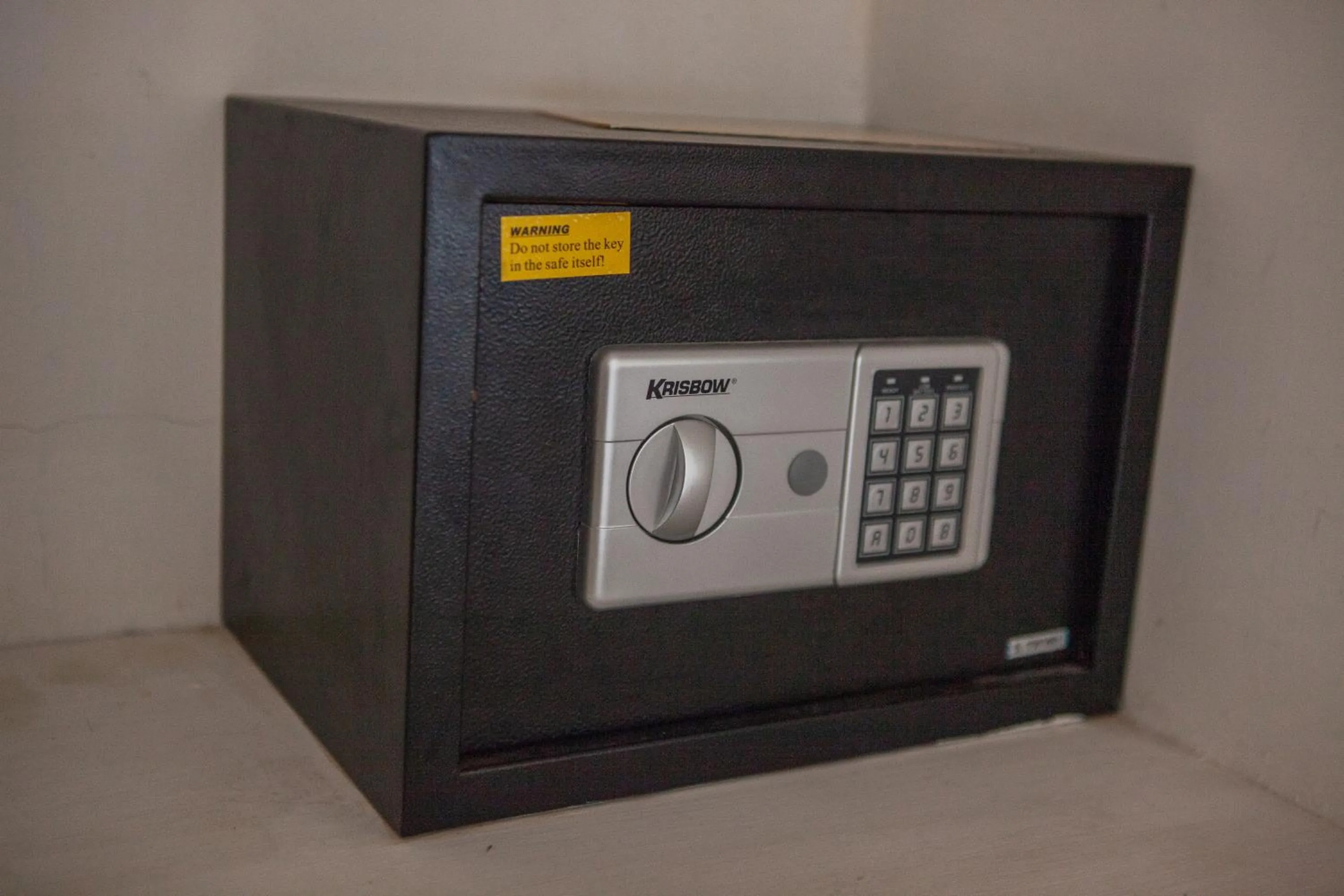 safe in Camilla Resort