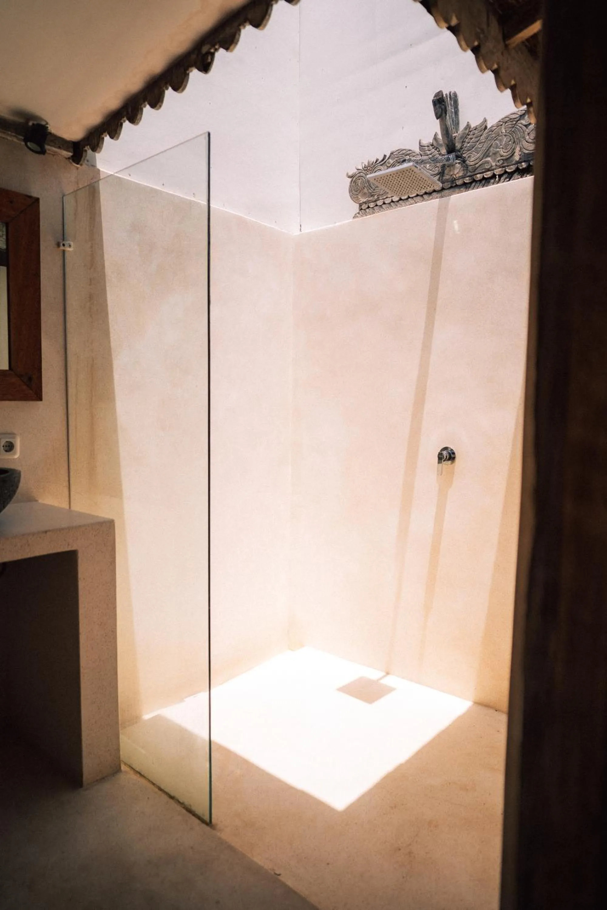 Shower in Camilla Resort