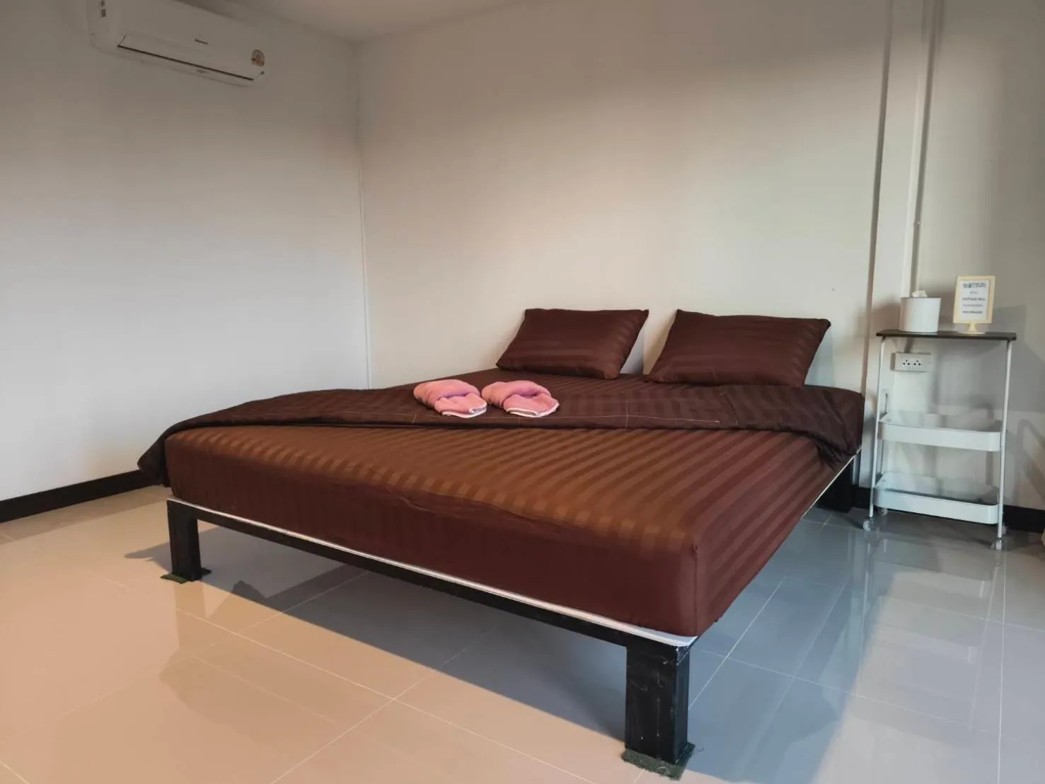 Bed in Cottage Hill at Lanta