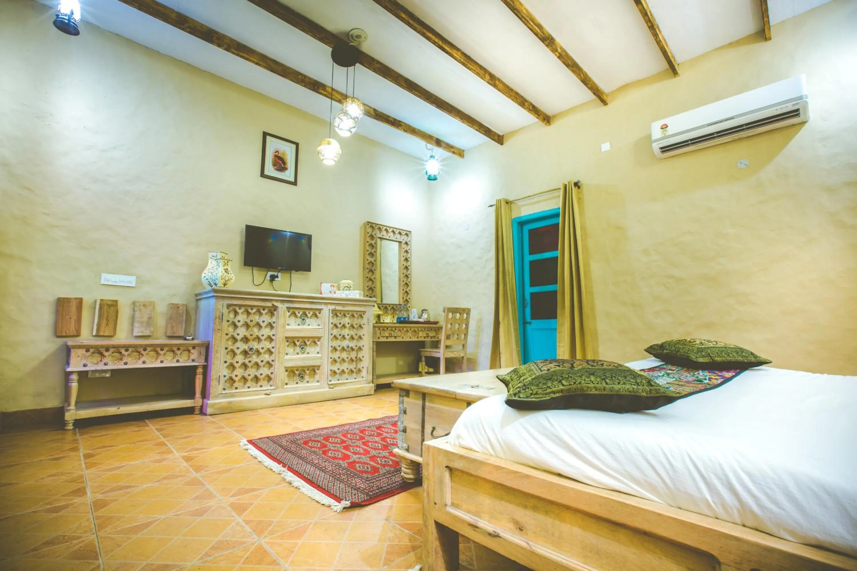 Photo of the whole room, Bed in WelcomHeritage Ranjitvilas