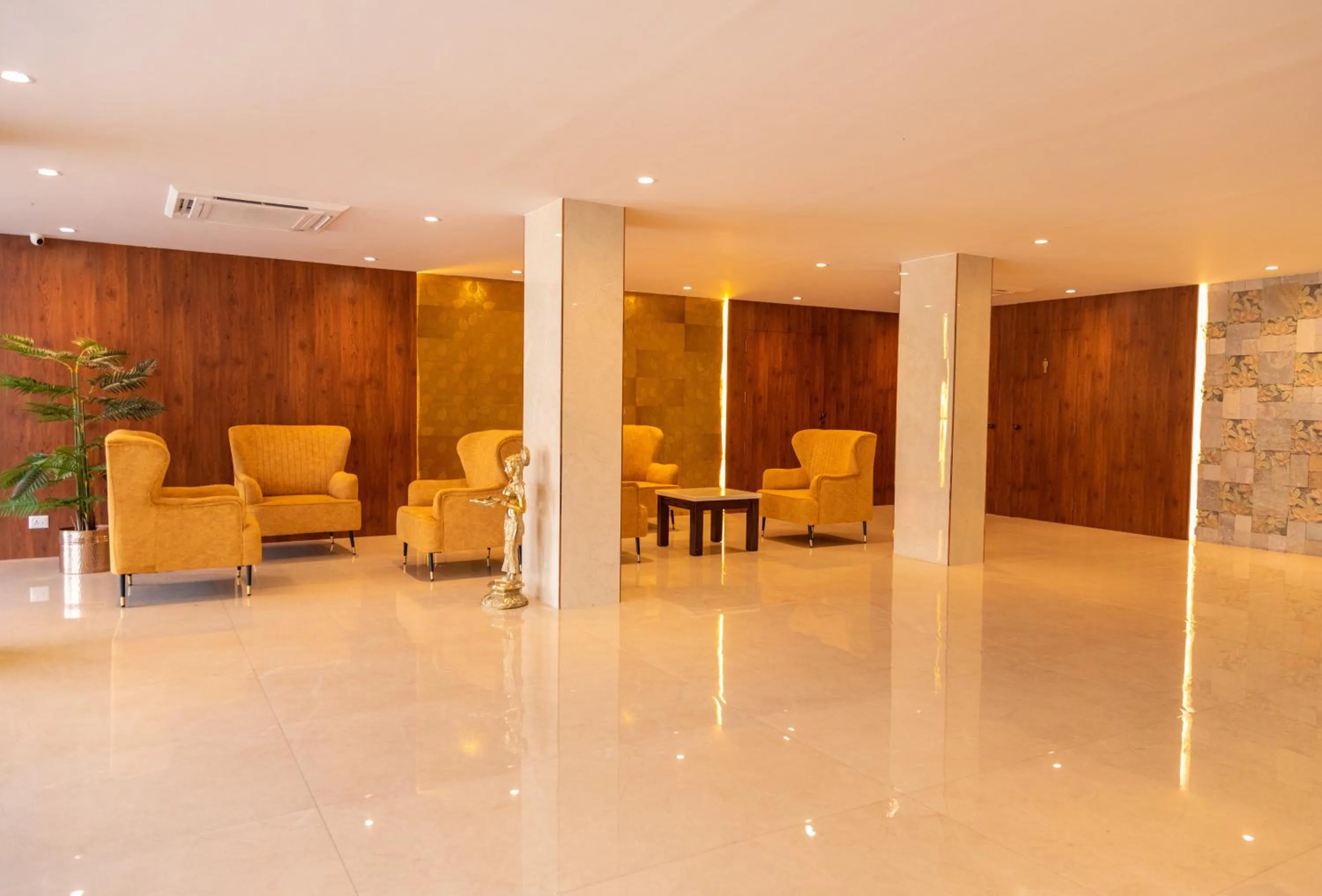 The Hotel Raja Palace