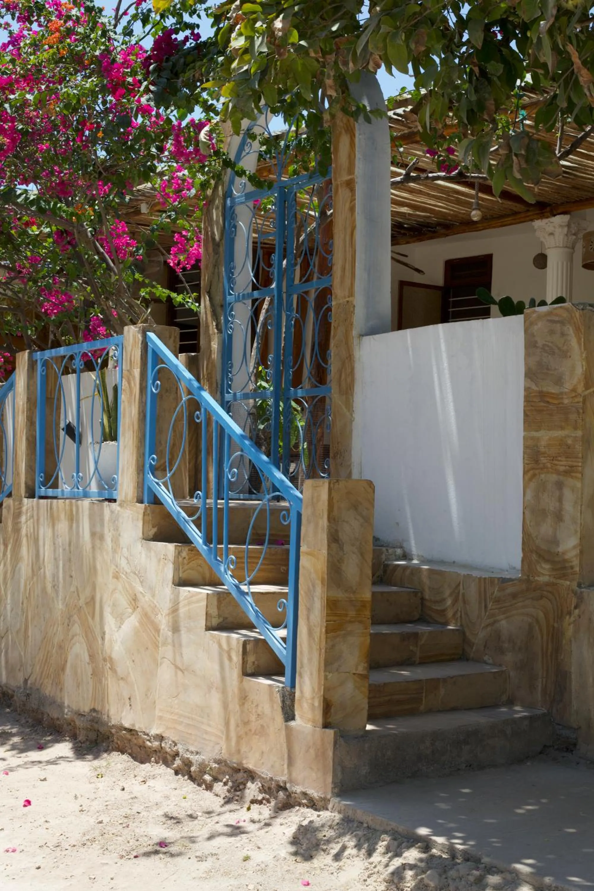 Facade/entrance in Barabara House