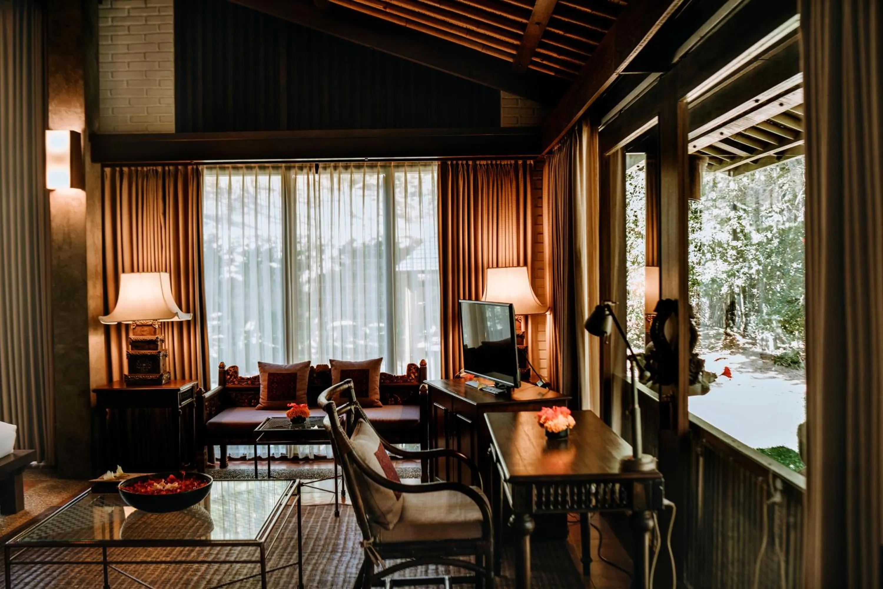 Living room in Dua Dari, a Residence by Hadiprana