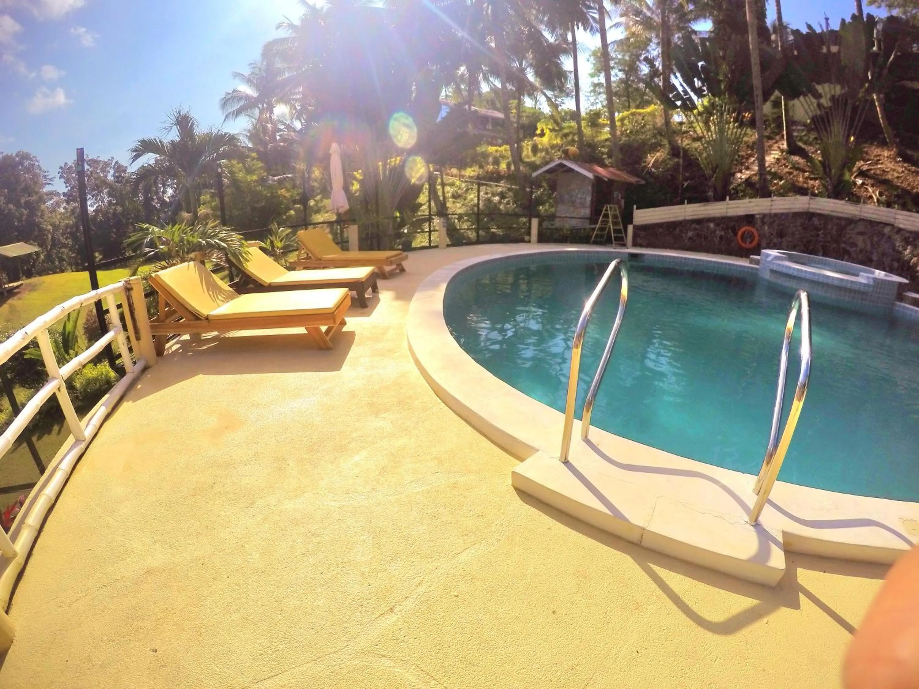 Al Hamra Jungle Resort