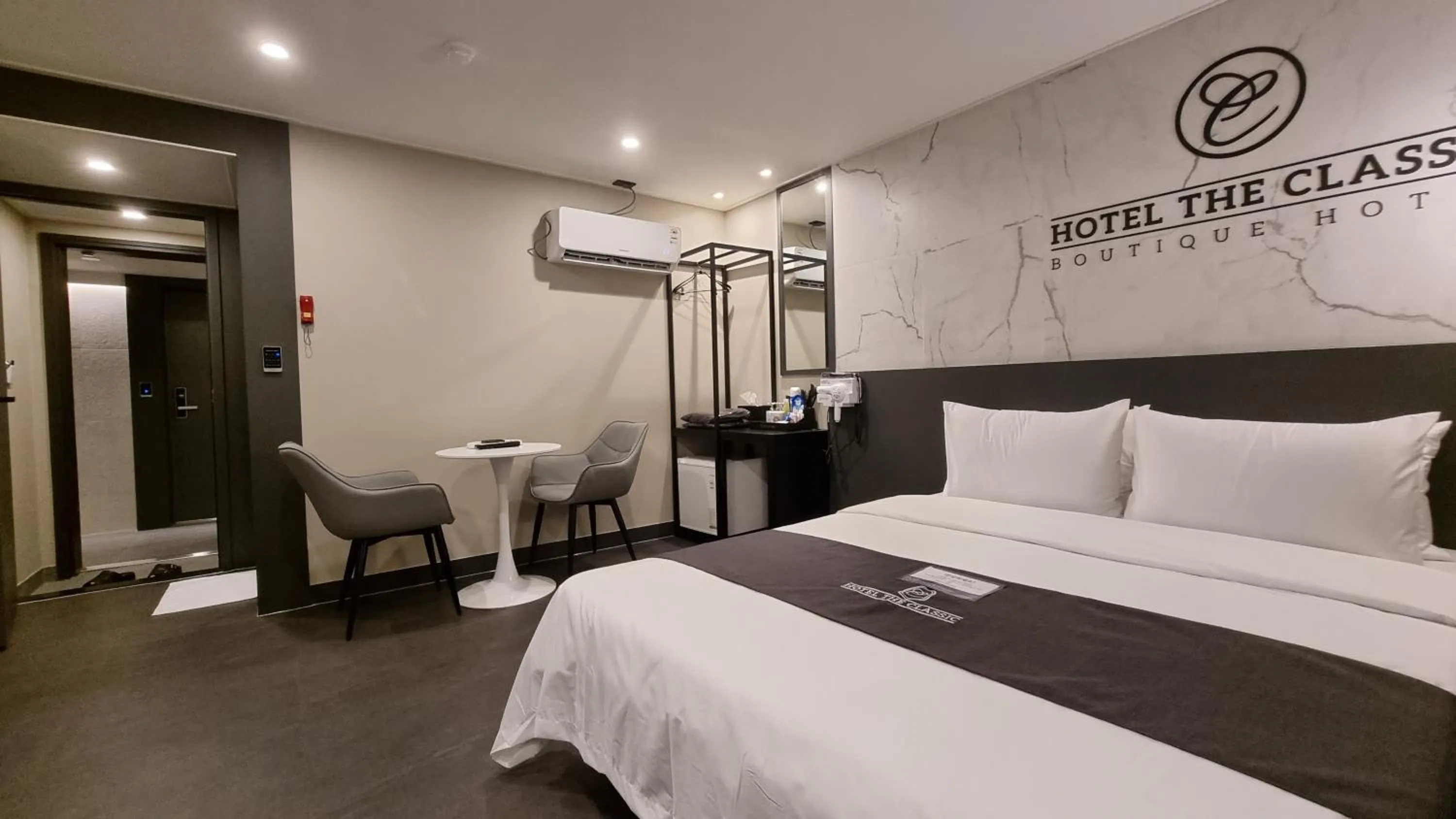 Bed in Hotel The Classic