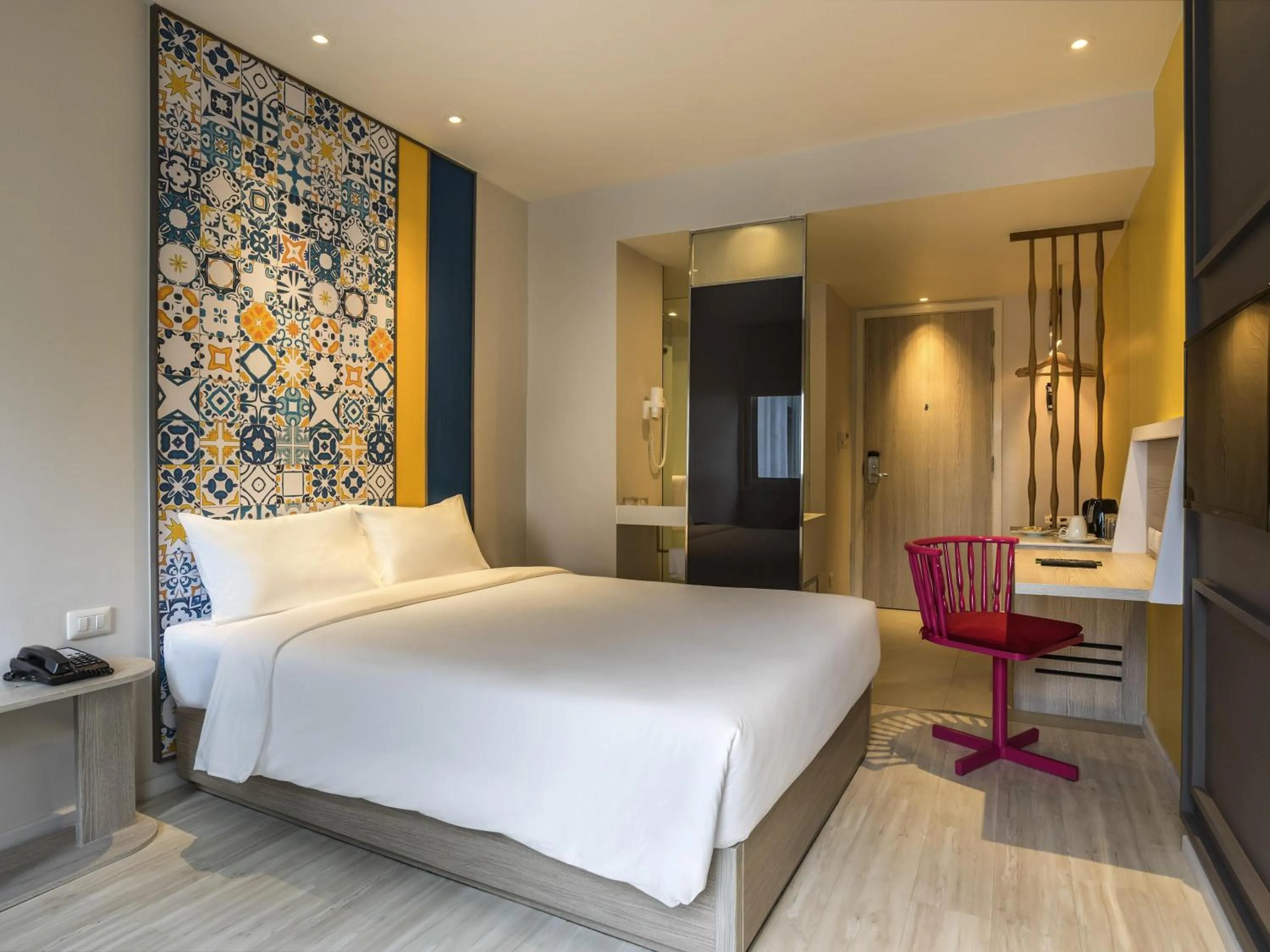 Bedroom, Bed in Ibis Styles Phuket City