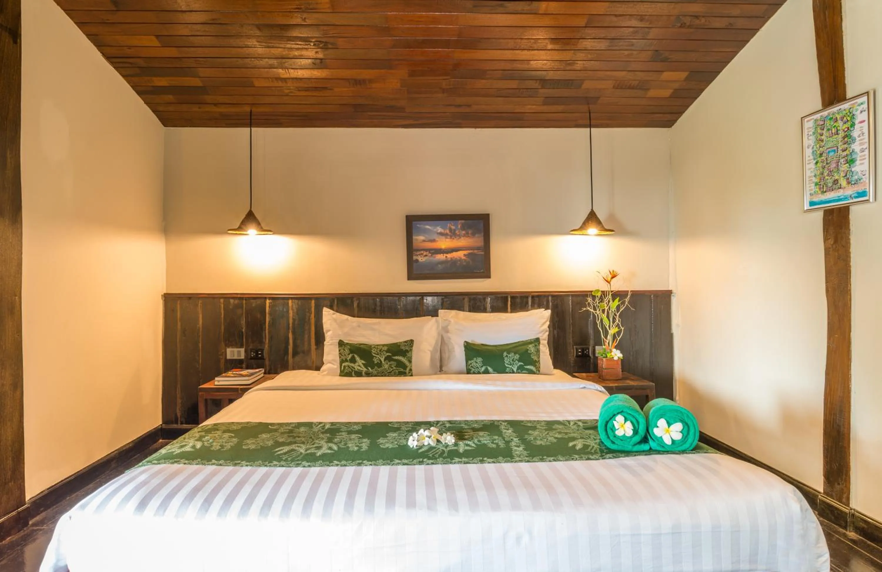 Photo of the whole room, Bed in Koh Jum Ocean Beach Resort