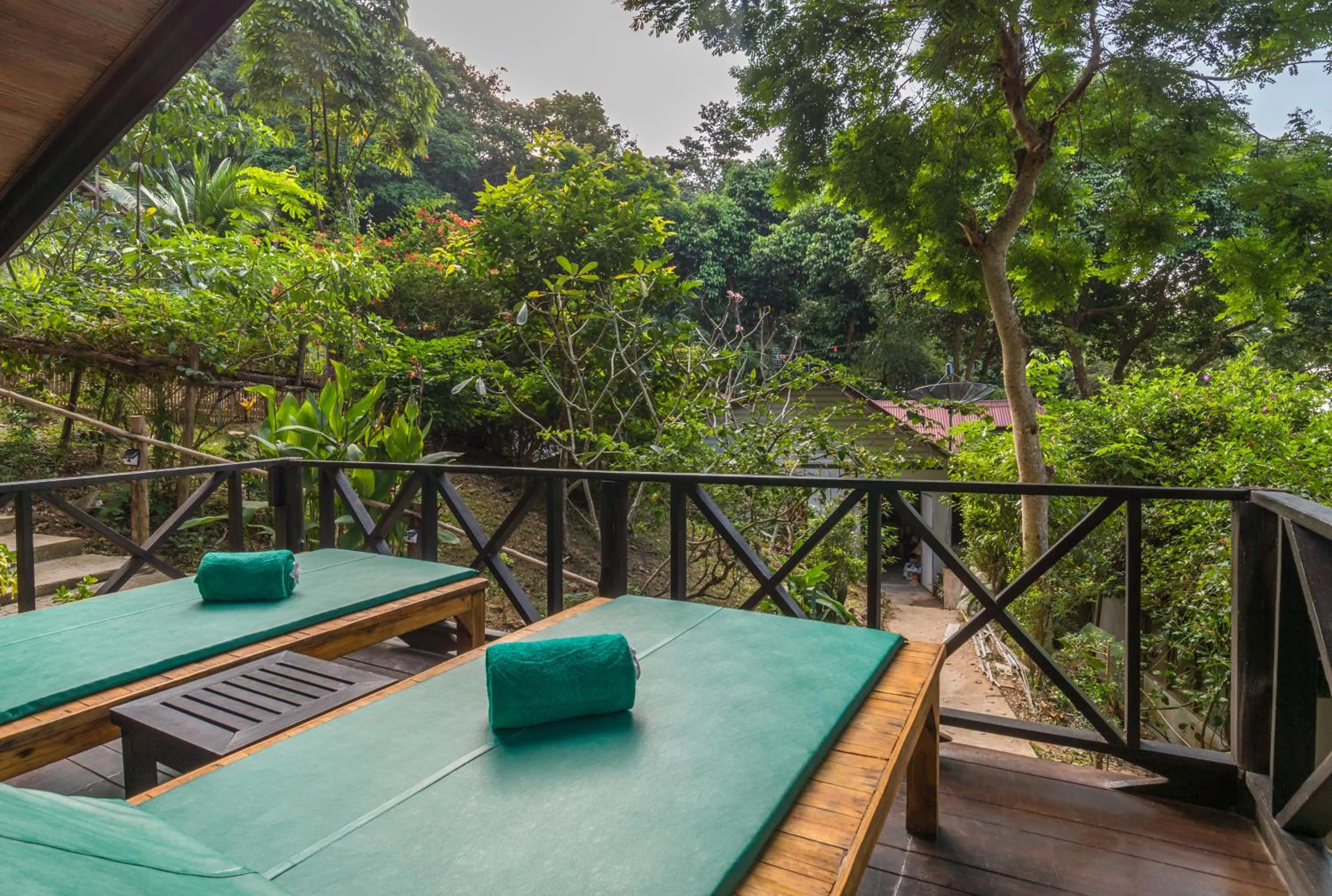 Balcony/Terrace in Koh Jum Ocean Beach Resort