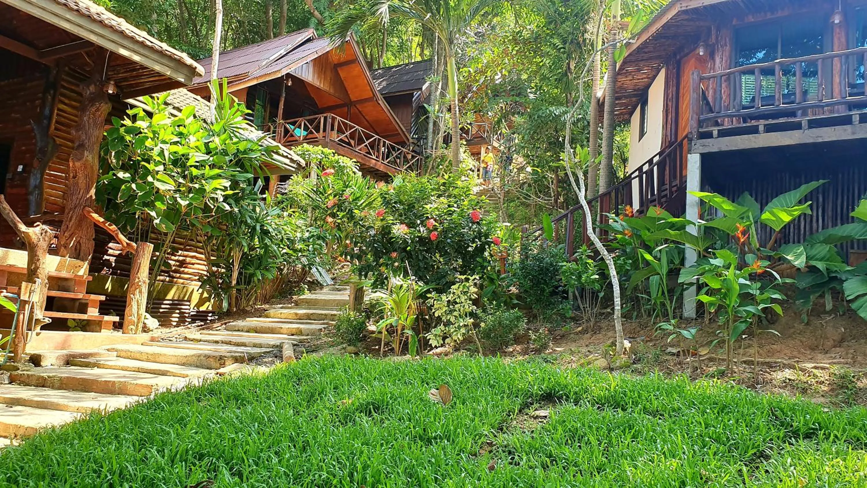 Property building in Koh Jum Ocean Beach Resort