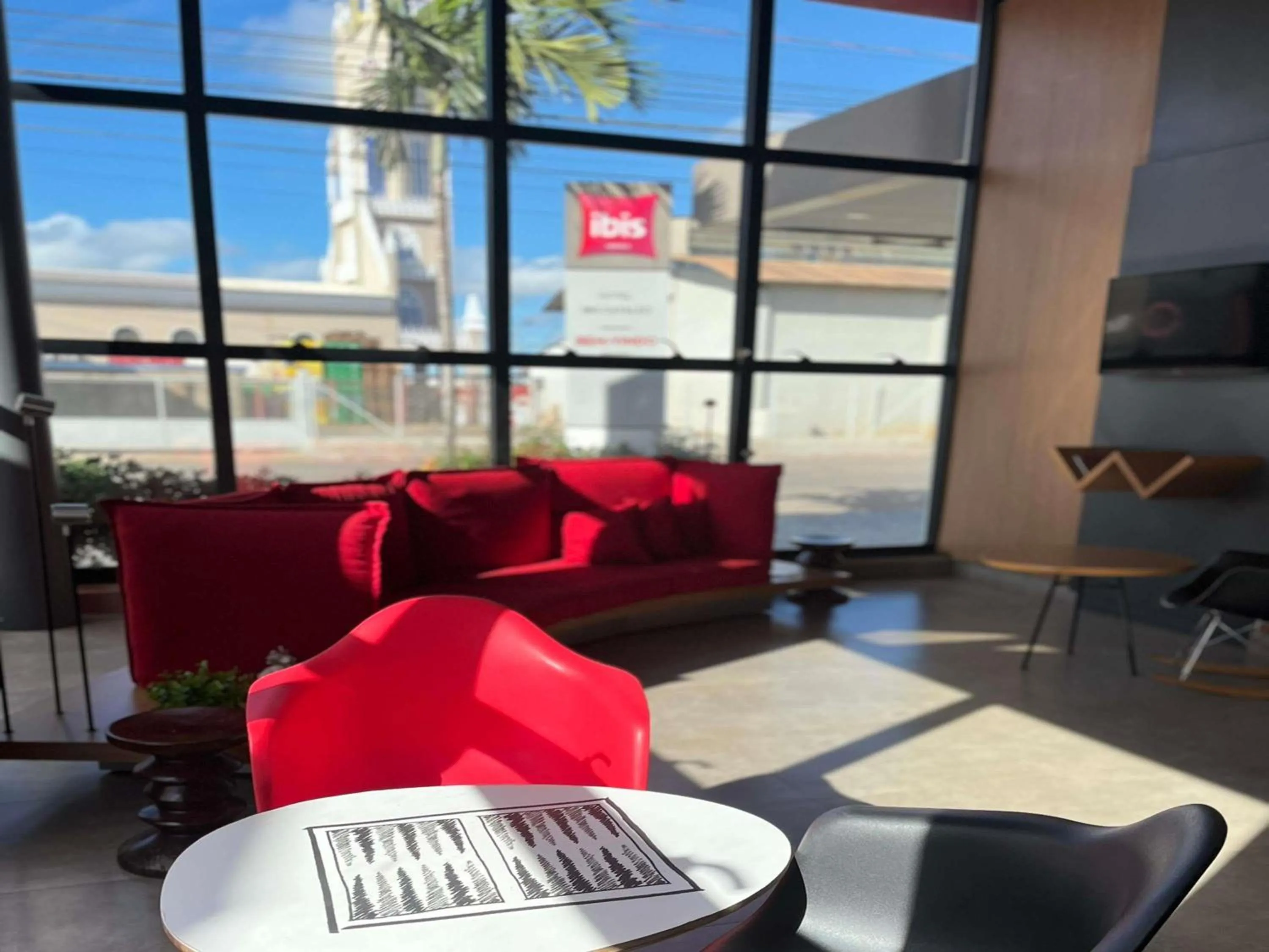 Lounge or bar in ibis Catalao