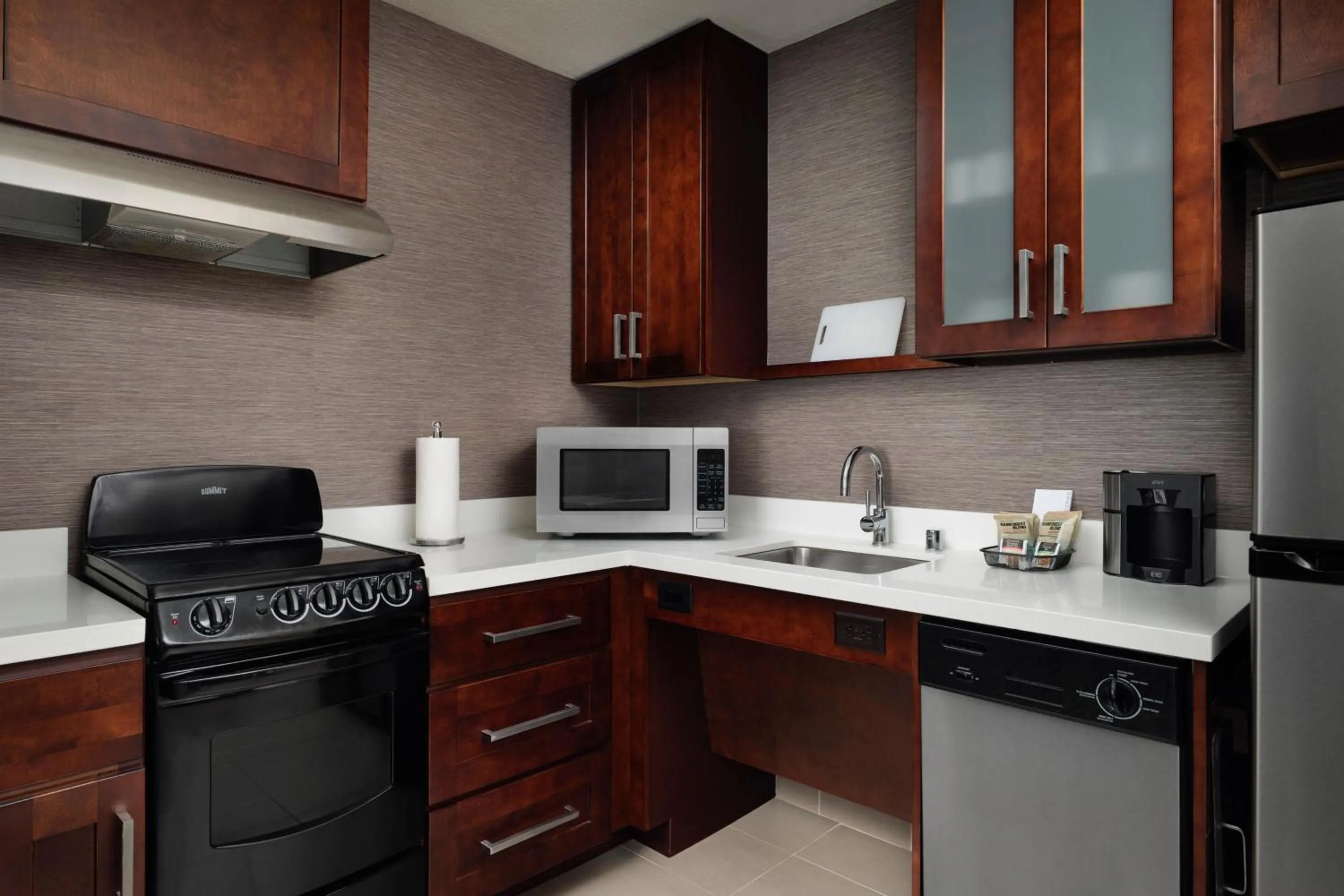 Kitchen or kitchenette in Residence Inn by Marriott Green Bay Downtown