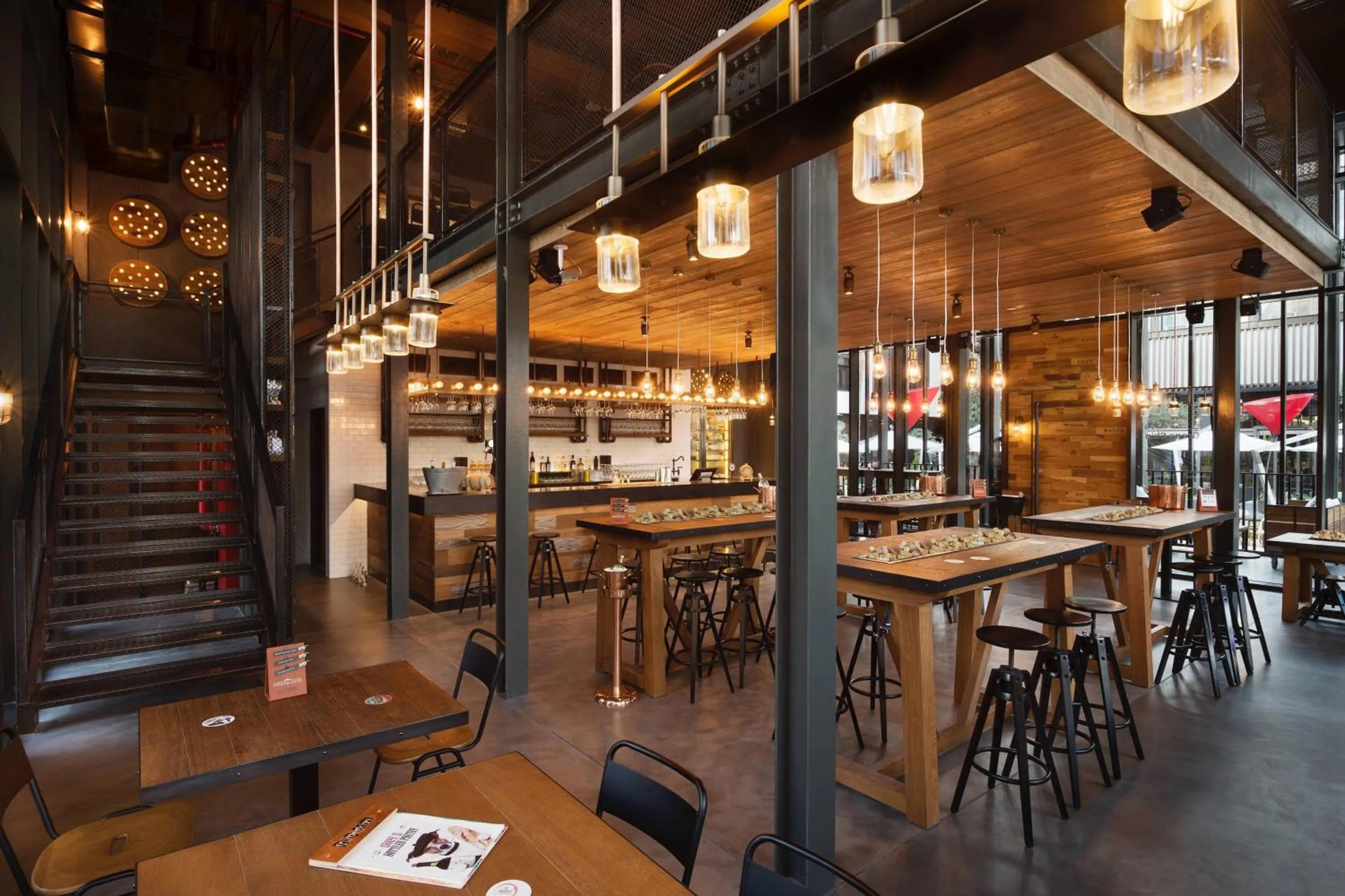 Lounge or bar in La Ville Hotel & Suites CITY WALK Dubai, Autograph Collection