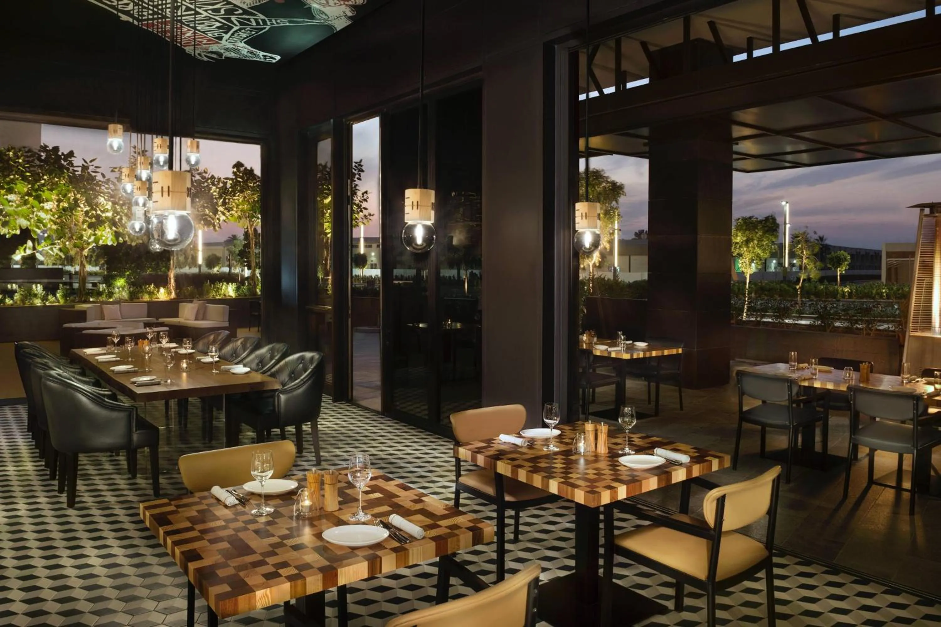 Restaurant/places to eat in La Ville Hotel & Suites CITY WALK Dubai, Autograph Collection