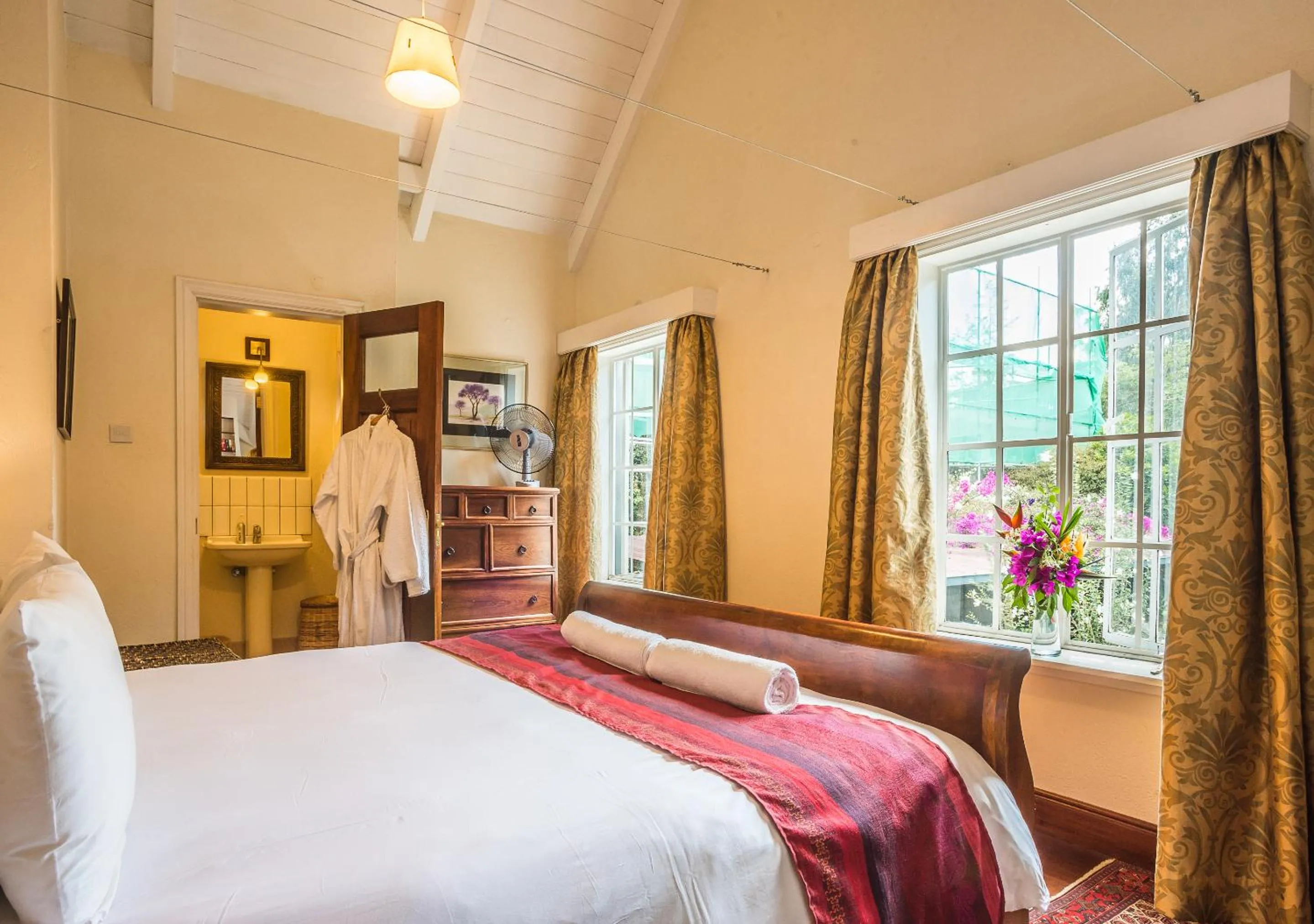 Bedroom, Bed in Karen Gables