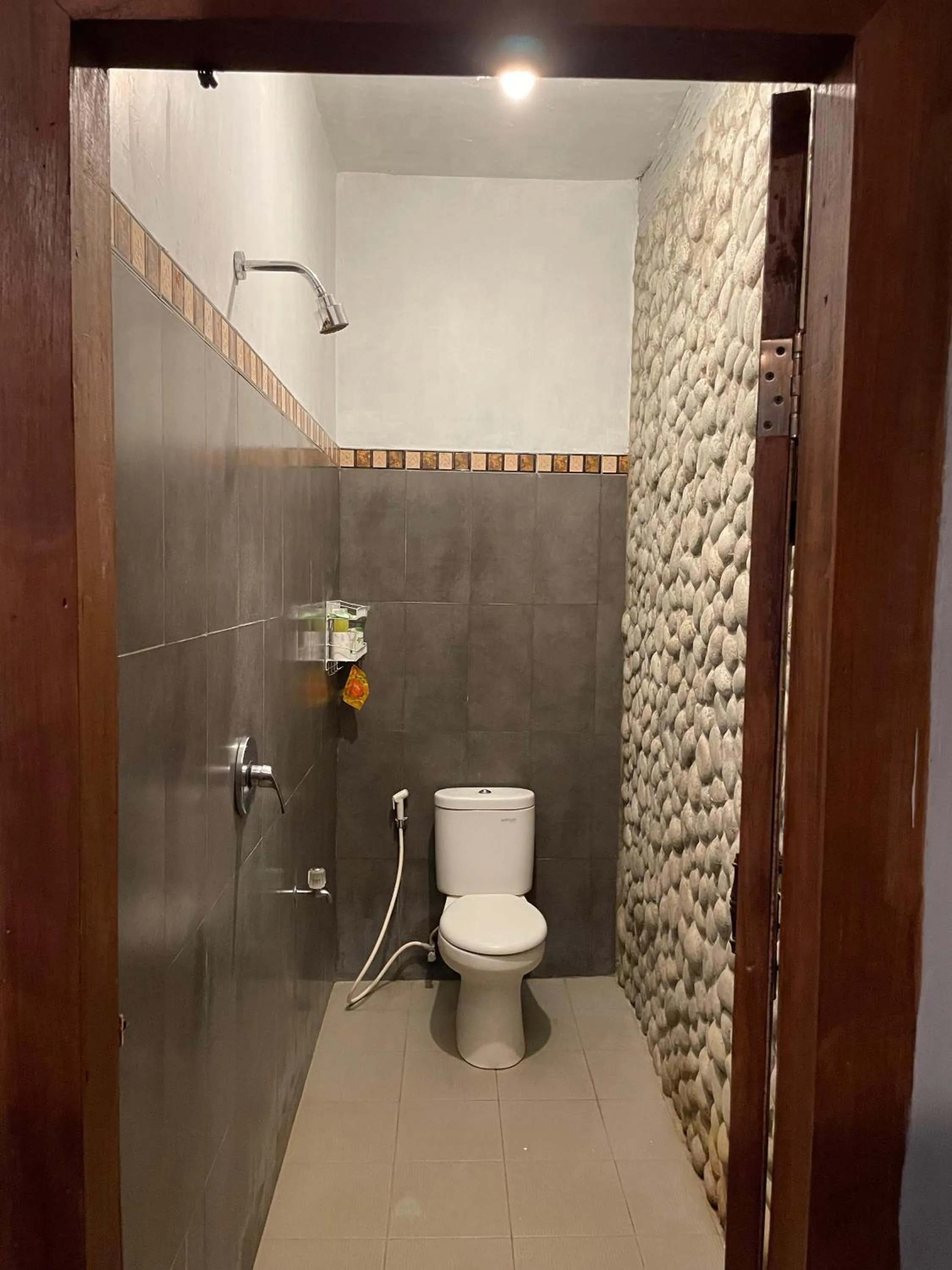 Bathroom in Bedhot Homestay