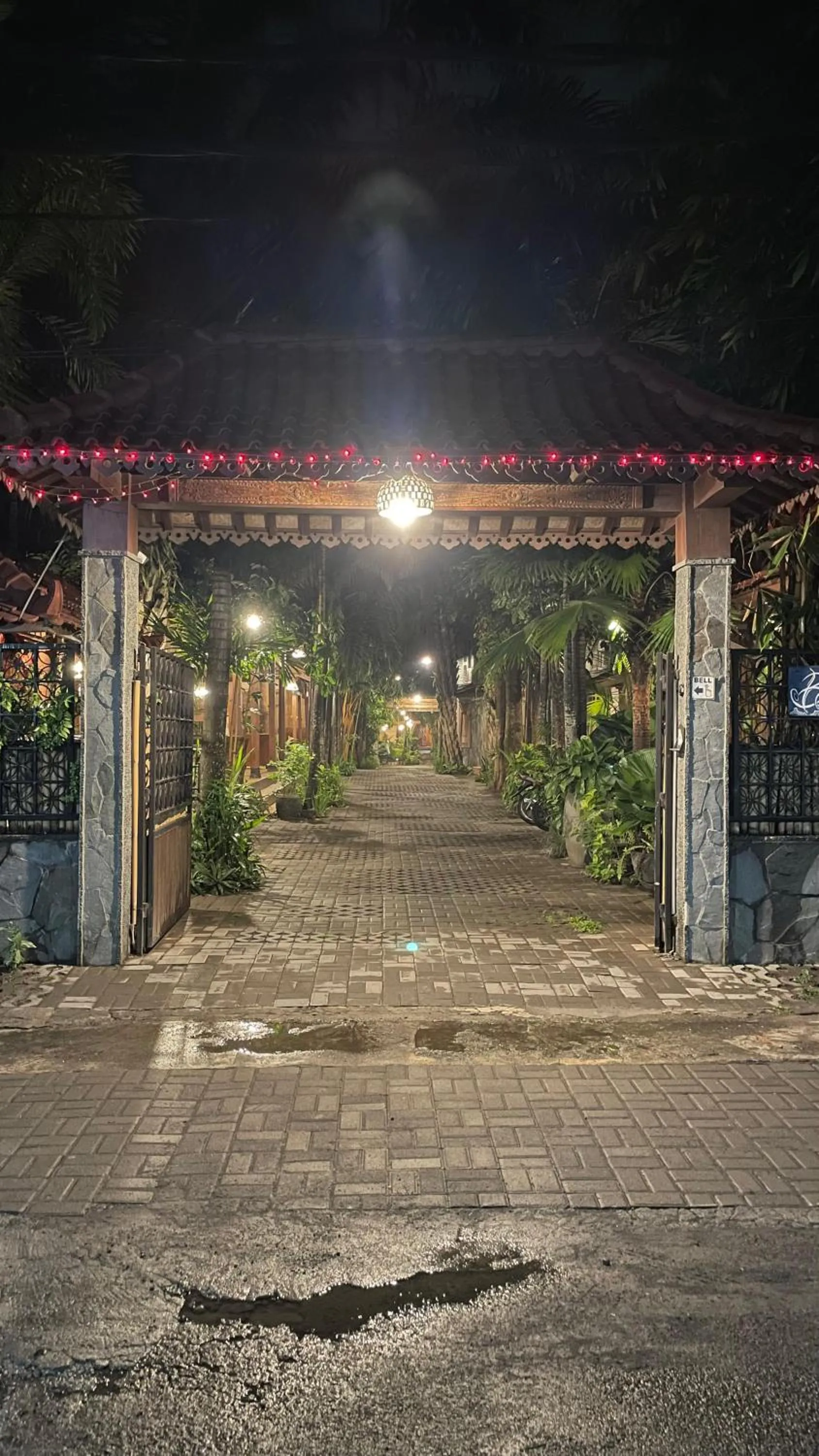 Street view in Bedhot Homestay