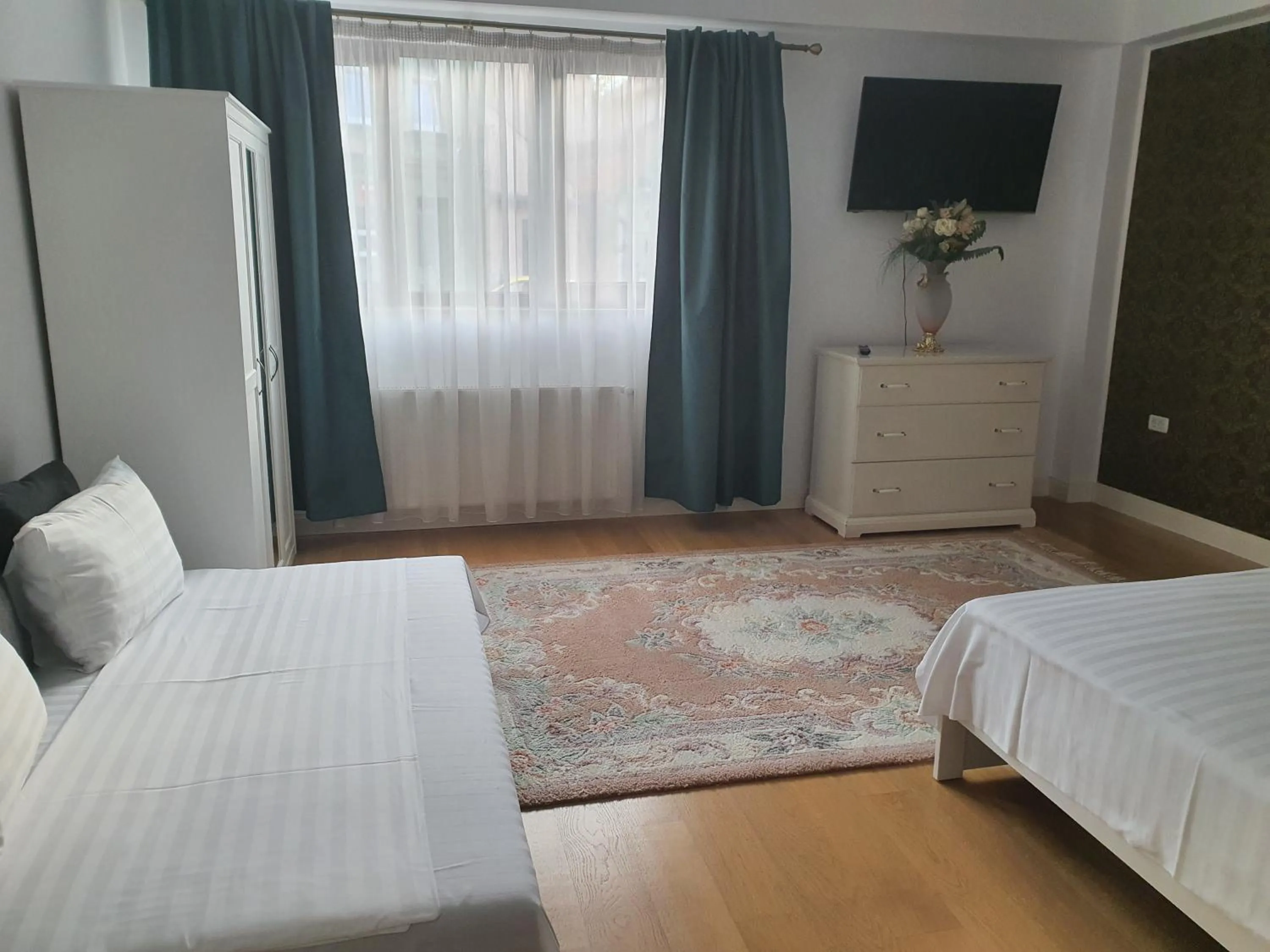 Two-Bedroom Apartment in French Boutique