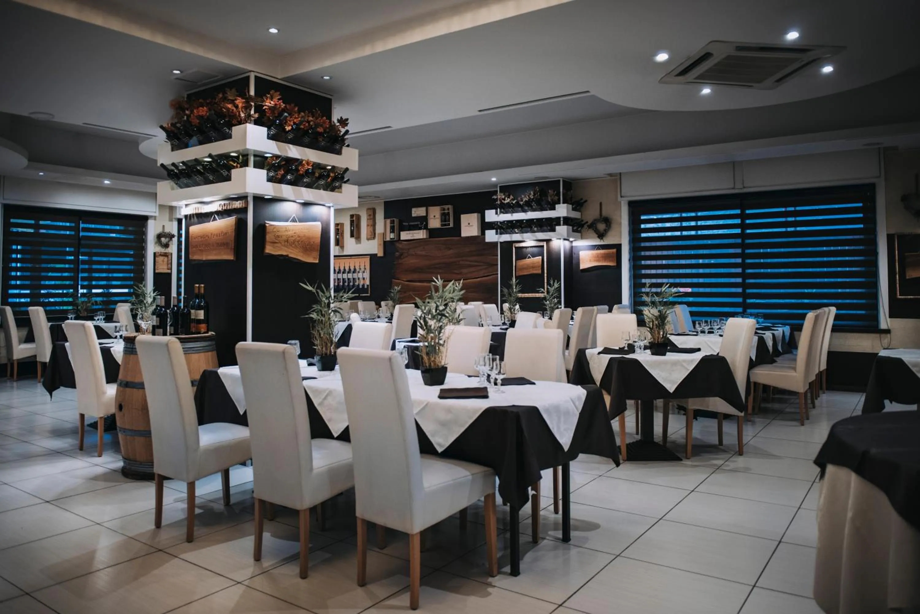 Restaurant/places to eat in Hotel Casale dei Greci