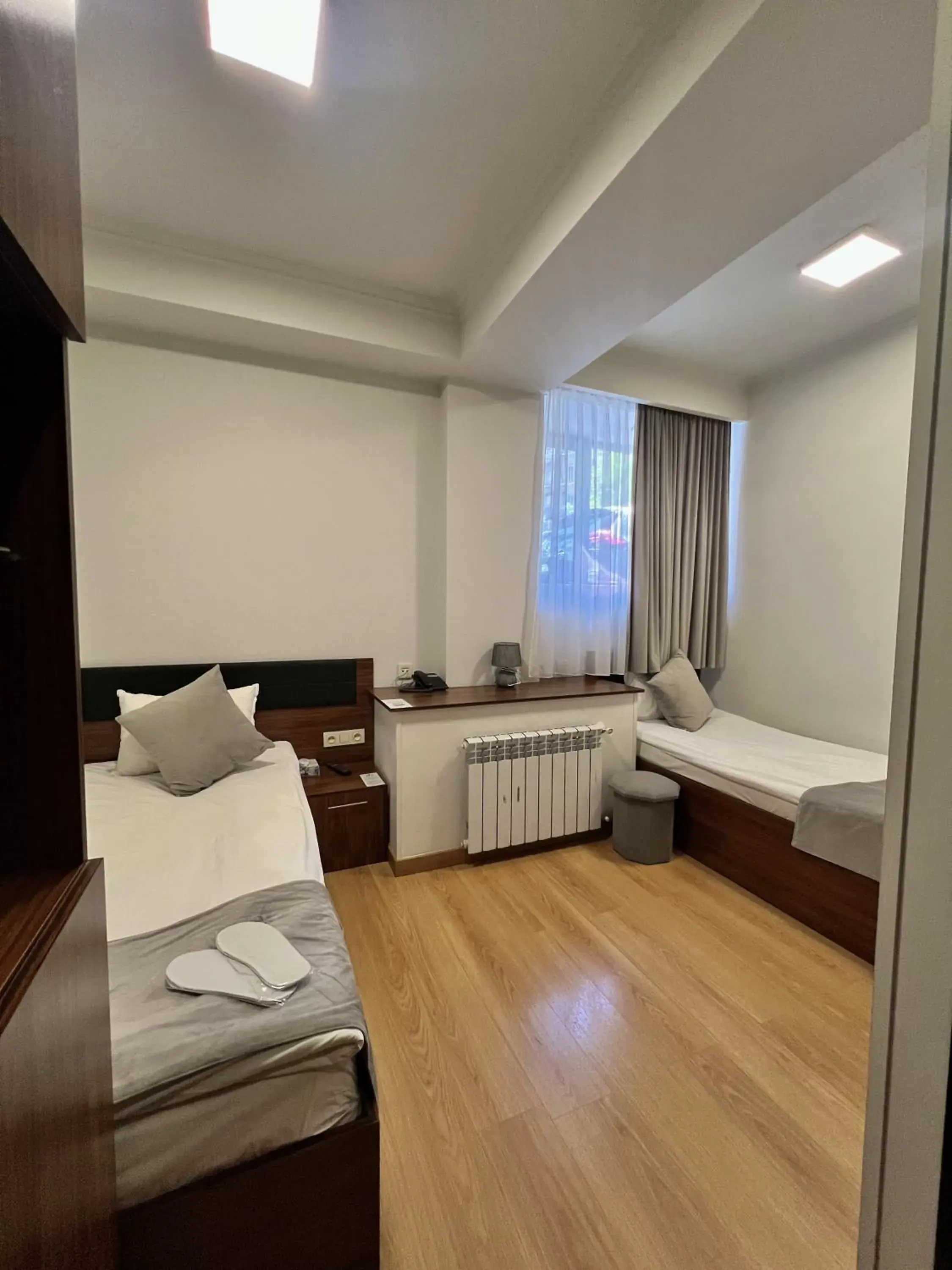 Triple Room in Mashtots Hotel Triple Room in Mashtots Hotel