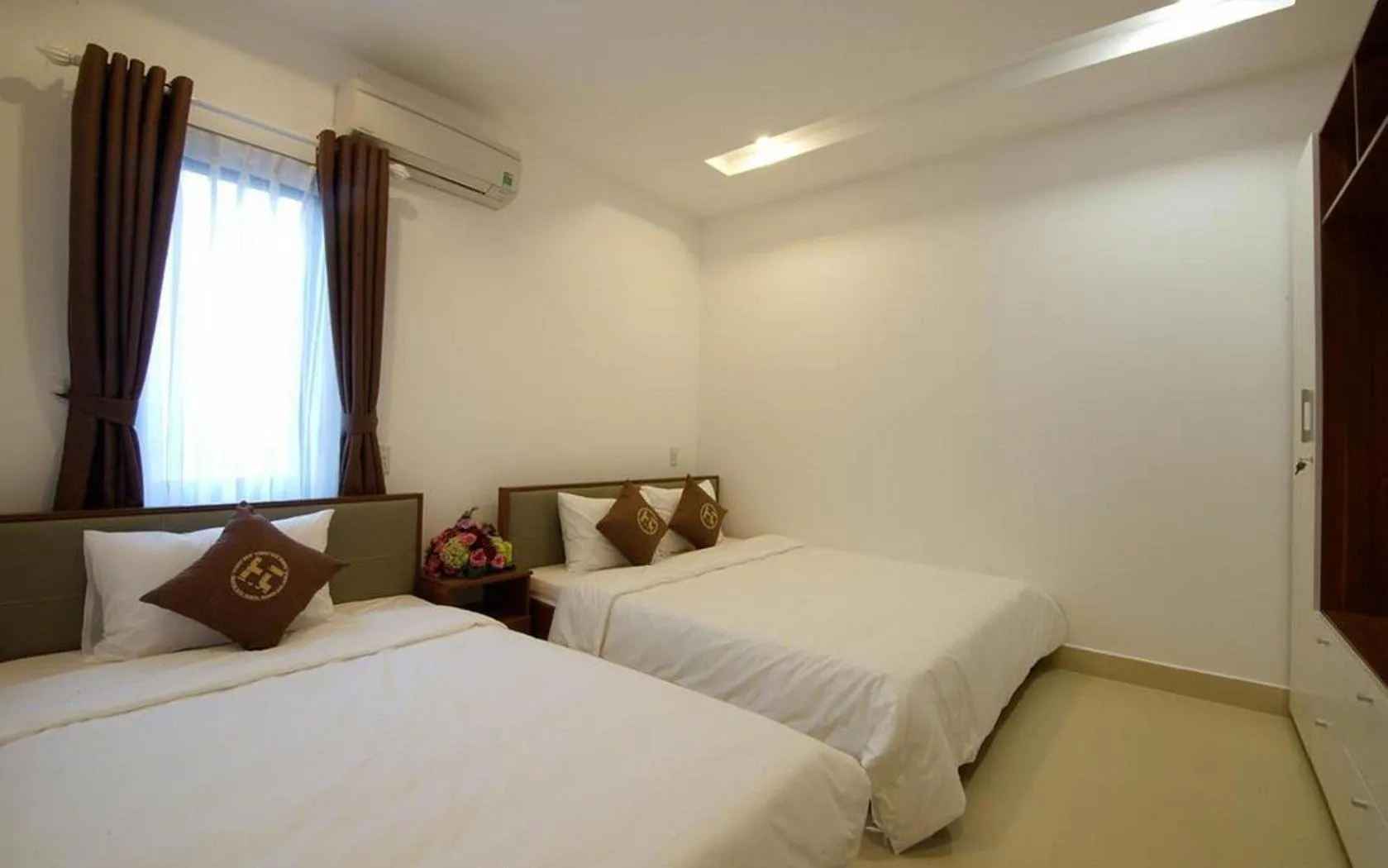 Bed in Poetic Hue Hotel & Spa