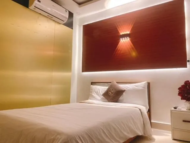 Bed in Poetic Hue Hotel & Spa