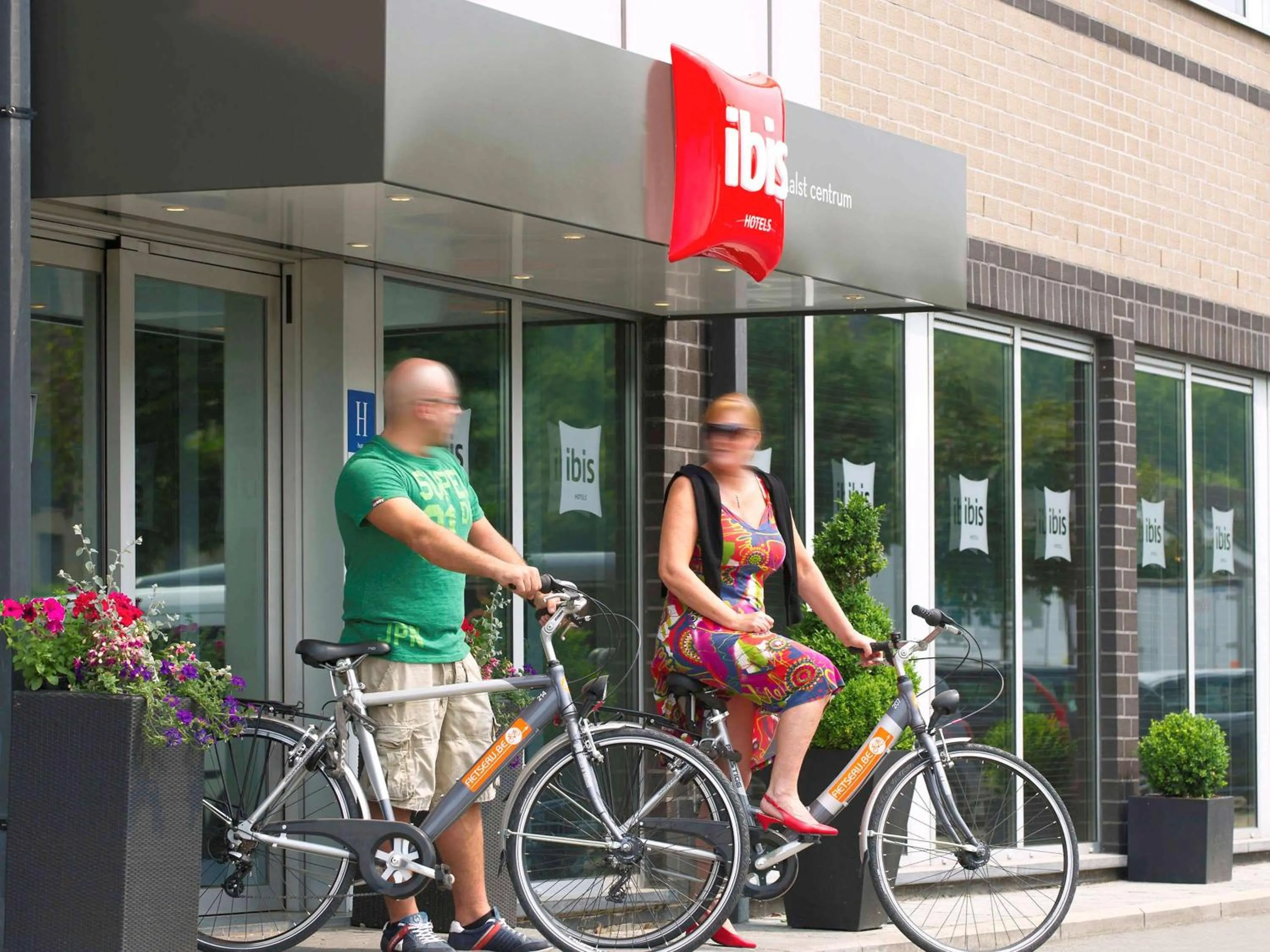 On site in ibis Aalst