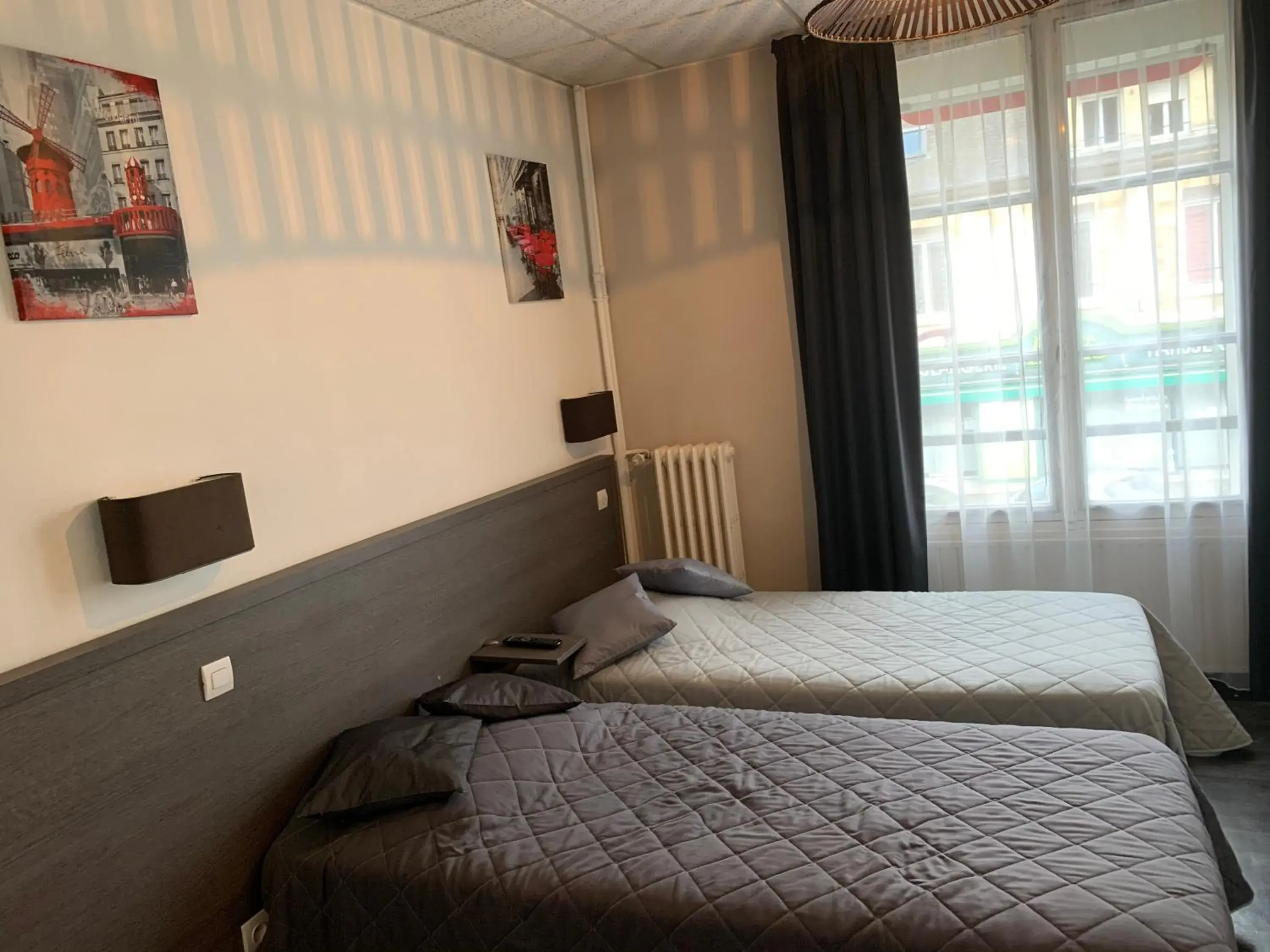 Standard Twin Room in Au Vieux Puits Standard Twin Room in Au Vieux Puits