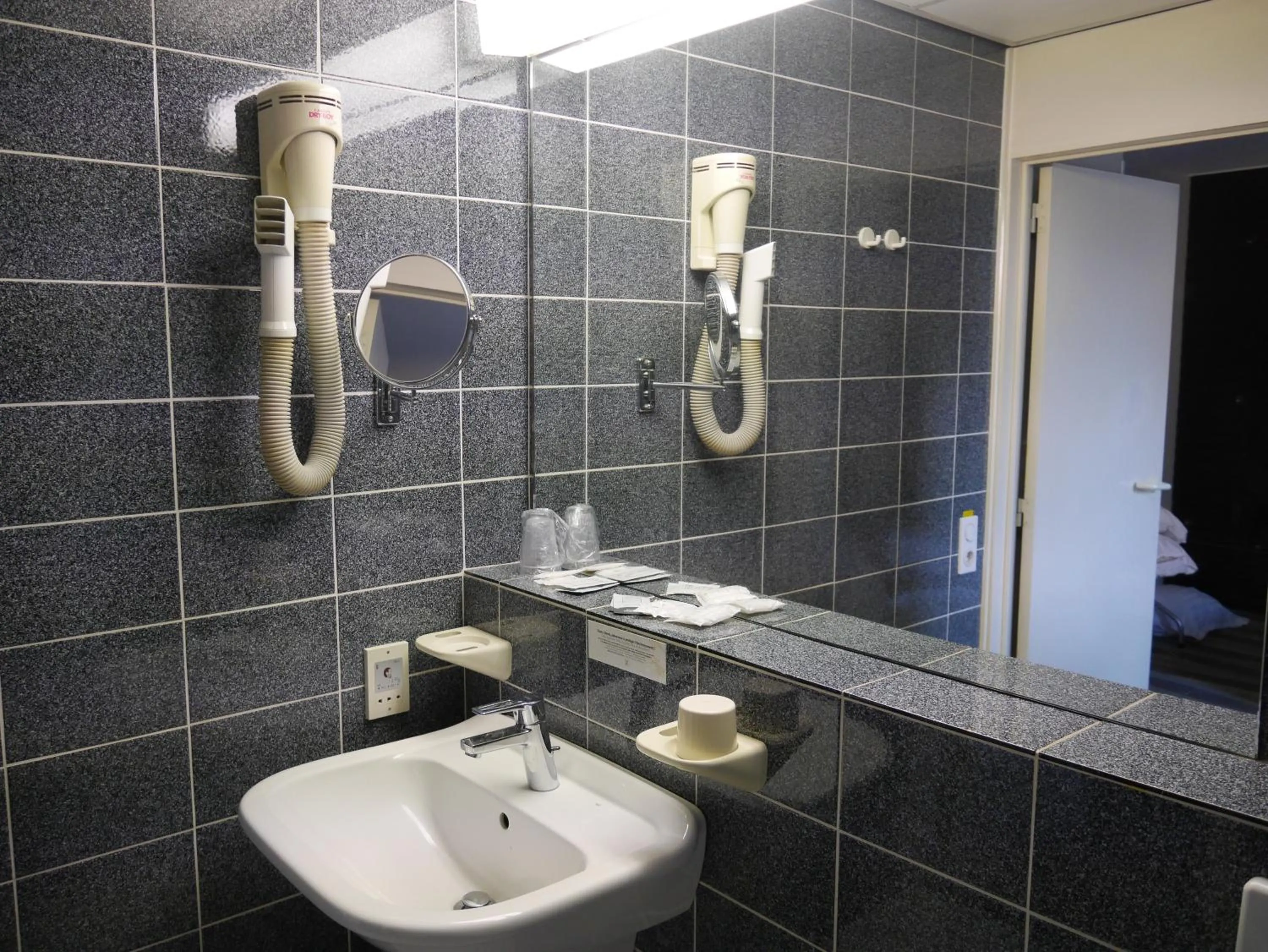 Toilet in Hotel Maxim