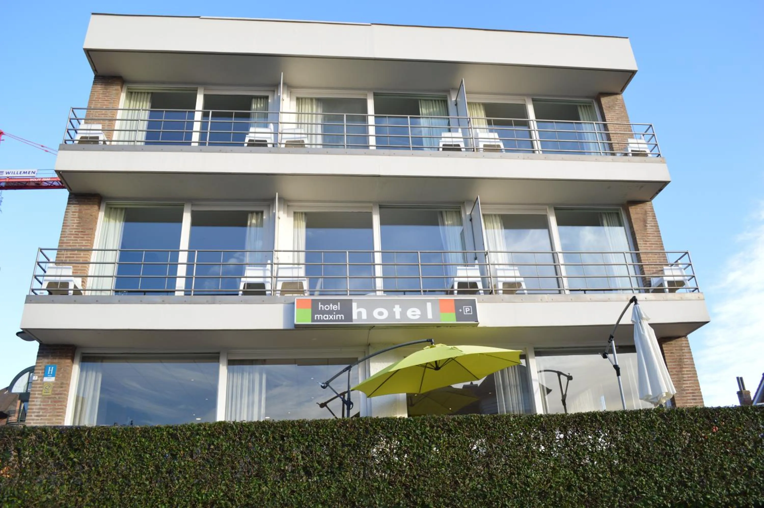 Property building in Hotel Maxim