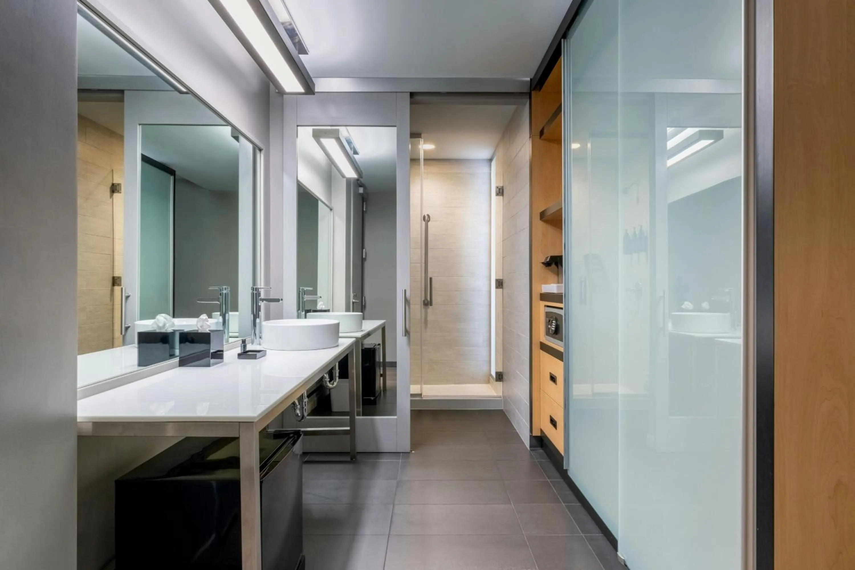 Bathroom in Aloft Columbia Downtown