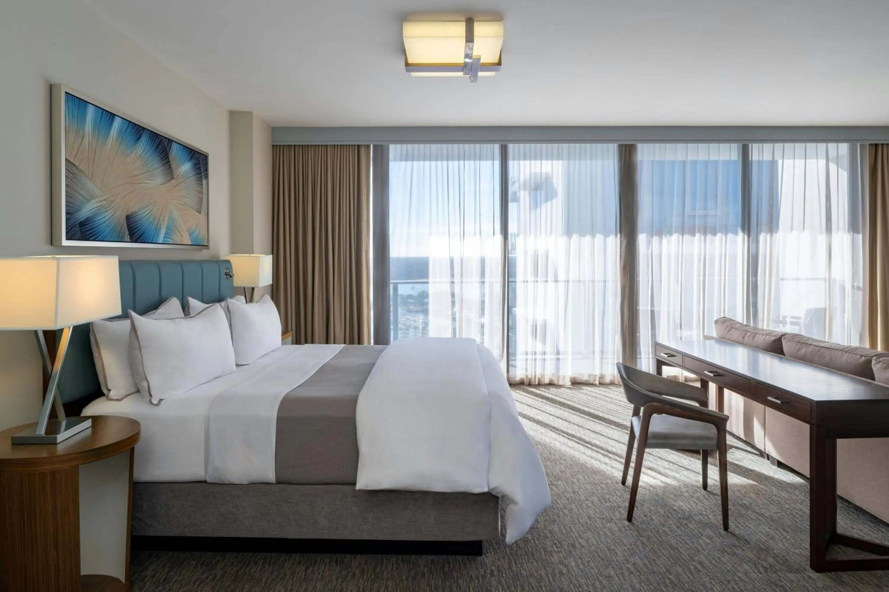 Photo of the whole room, Bed in The Westin Sarasota