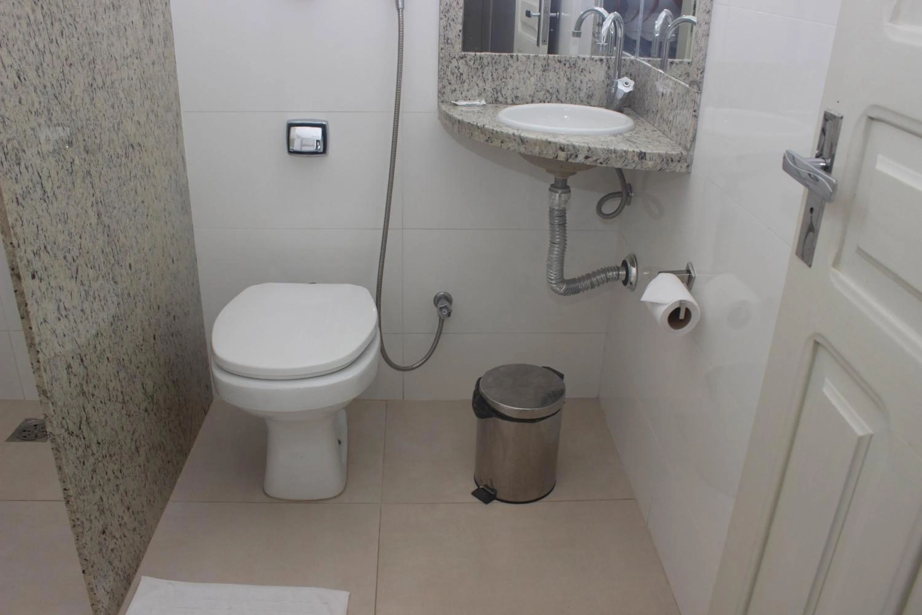 Bathroom in Hotel Beira Rio