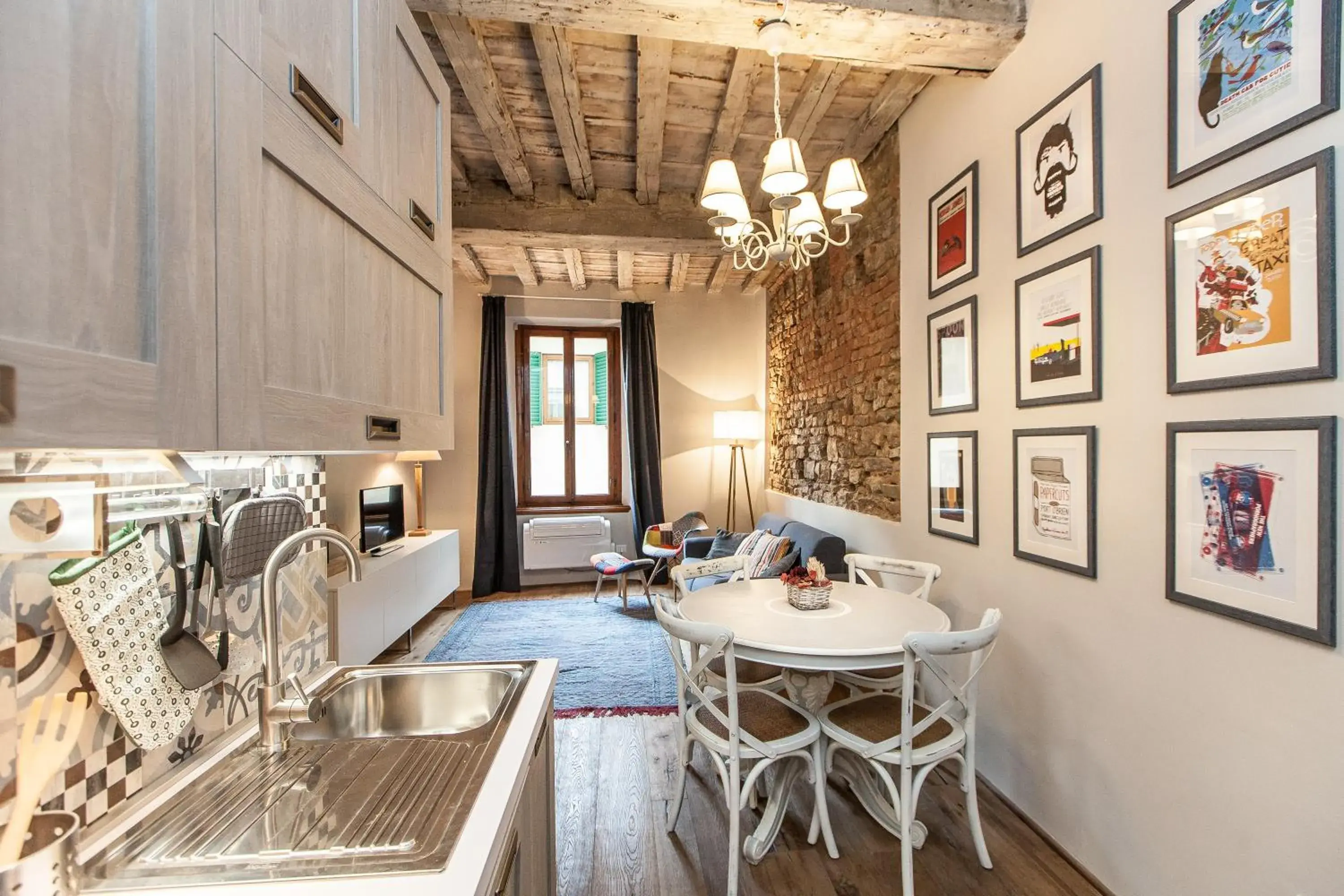 Boheme Apartment by Mamo Florence Boheme Apartment by Mamo Florence